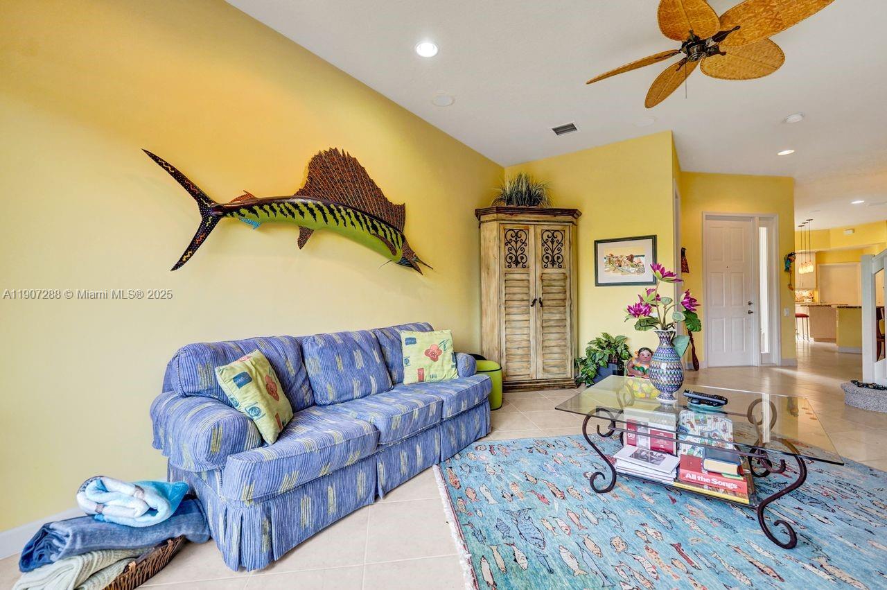 Hollywood, Florida, 33019, United States, 3 Bedrooms Bedrooms, ,3 BathroomsBathrooms,Residential,For Sale,1989592