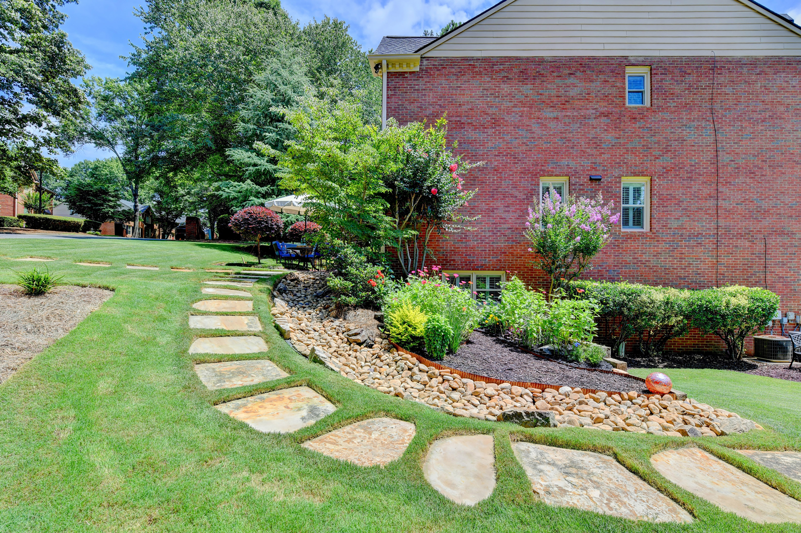  Lovely End-Unit Townhome in Roswell - 物件實景