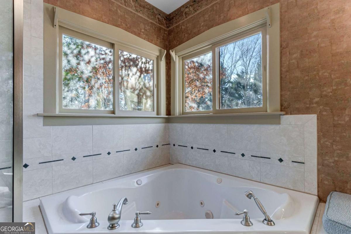 Watkinsville, Georgia, 30677, United States, 5 Bedrooms Bedrooms, ,5 BathroomsBathrooms,Residential,For Sale,1695308