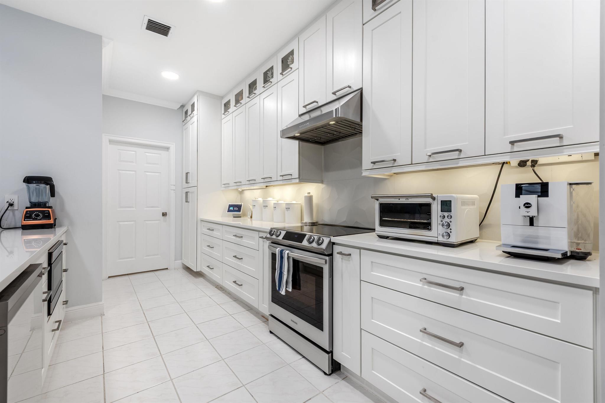 Greenacres, Florida, 33413, United States, 3 Bedrooms Bedrooms, ,2 BathroomsBathrooms,Residential,For Sale,1998003