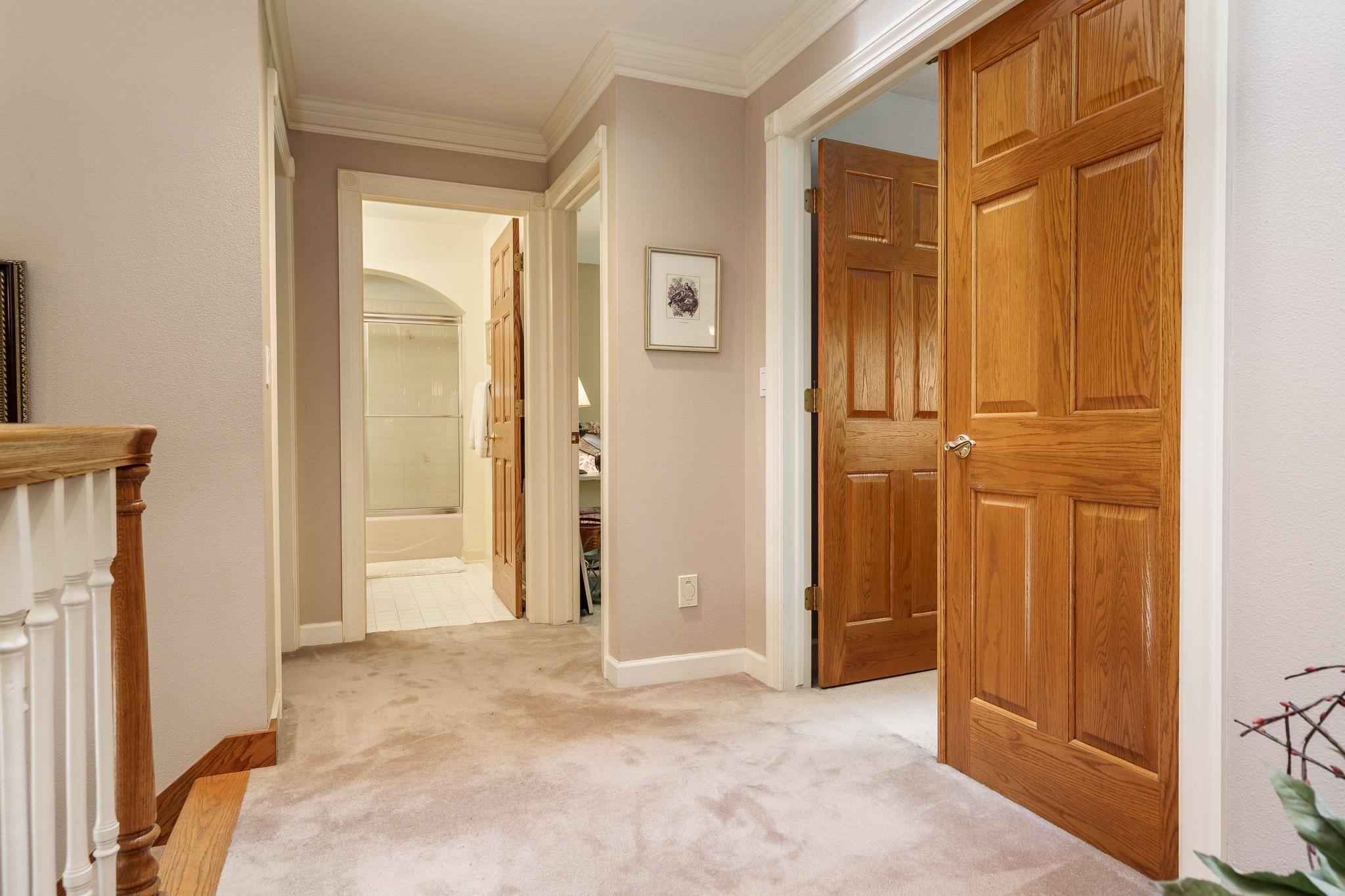 Rockford, Illinois, 61107, United States, 4 Bedrooms Bedrooms, ,5 BathroomsBathrooms,Residential,For Sale,1928082