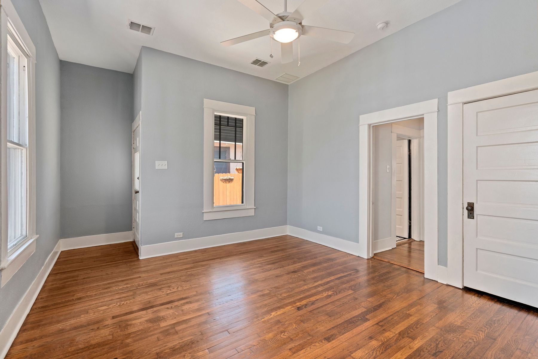 Charming Folk Victorian in Dignowity Hill - 物件實景