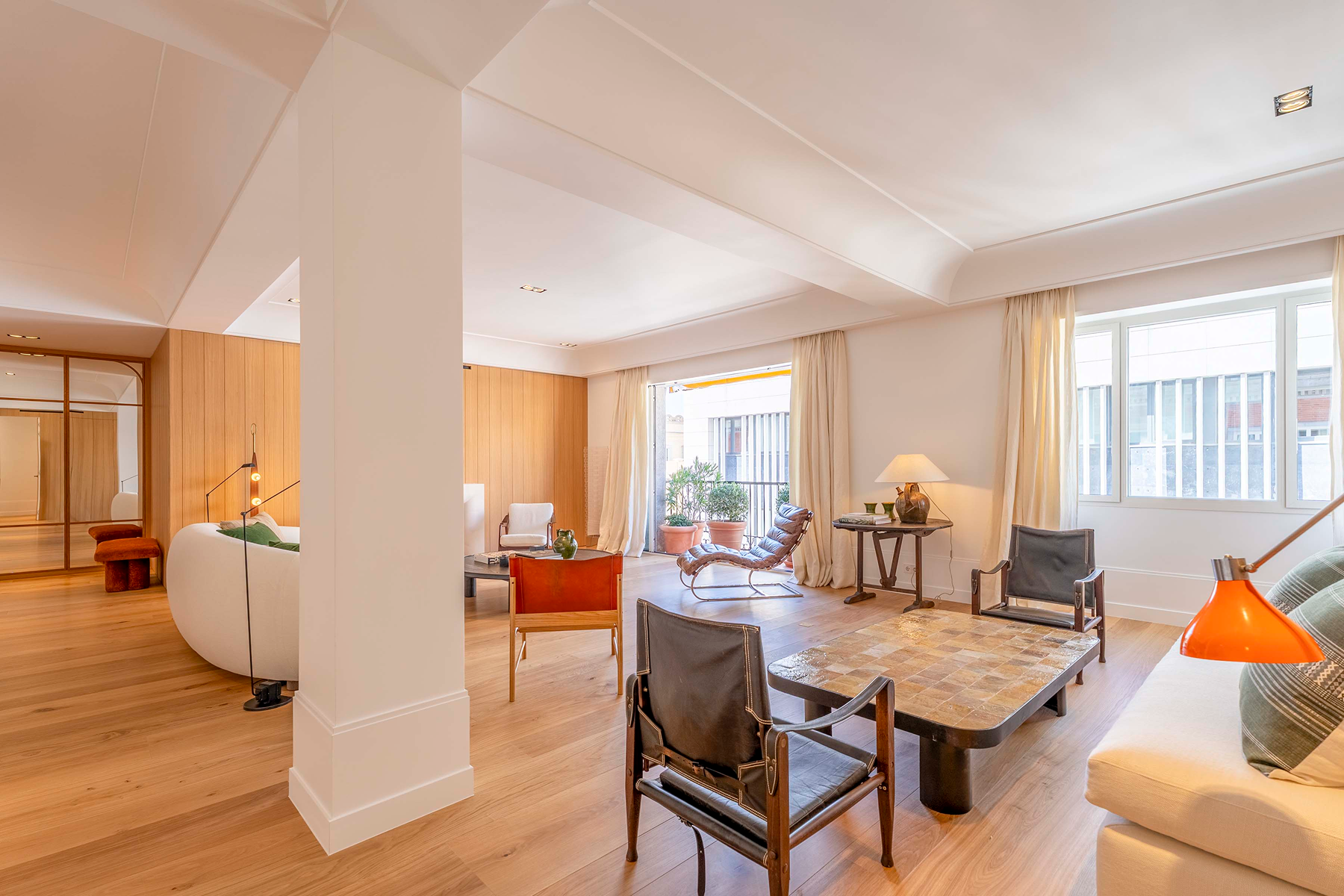  Exclusive 4th floor with garage and designer renovation in Justicia. Madrid - 物件實景