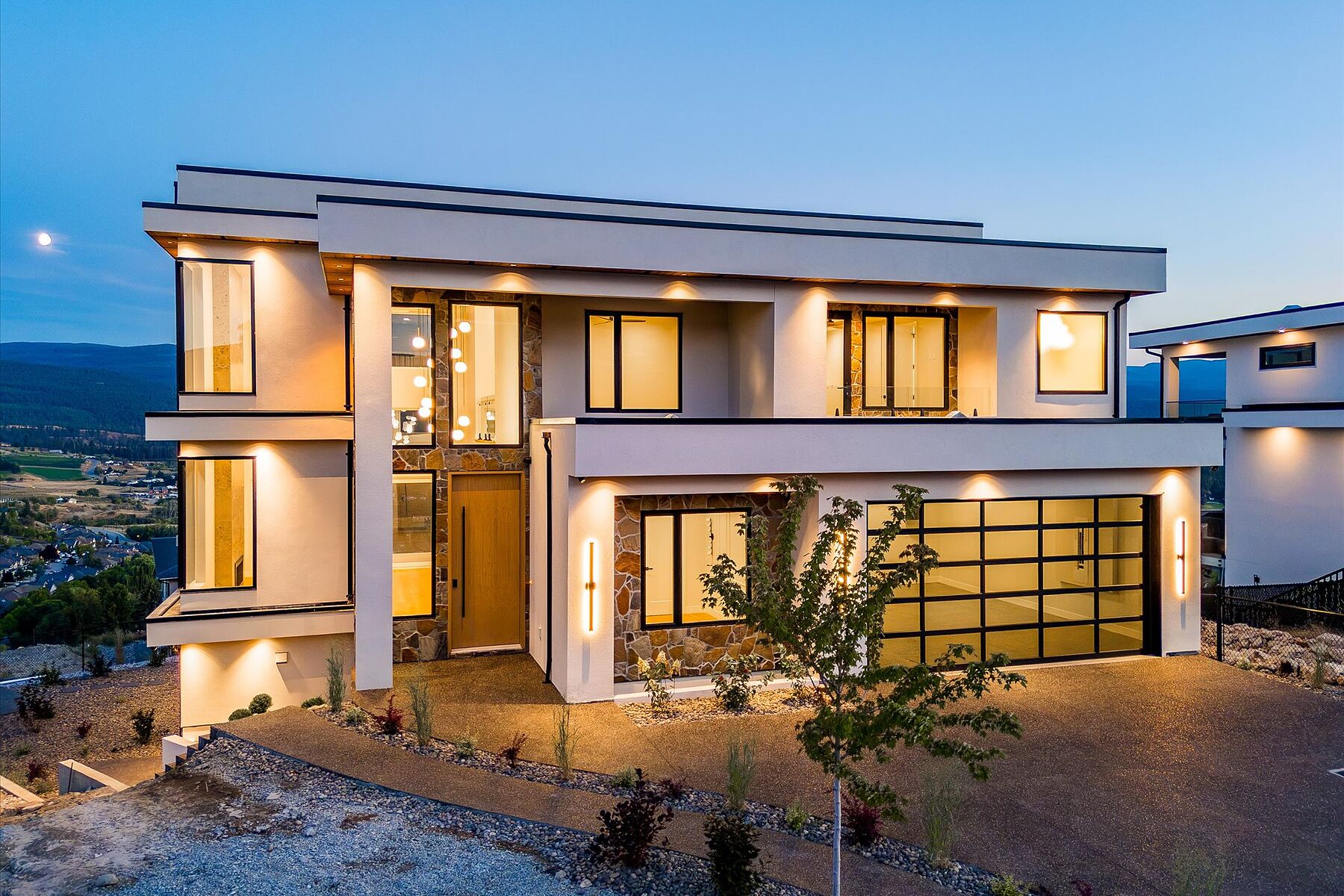  Spacious Modern Build - 物件實景