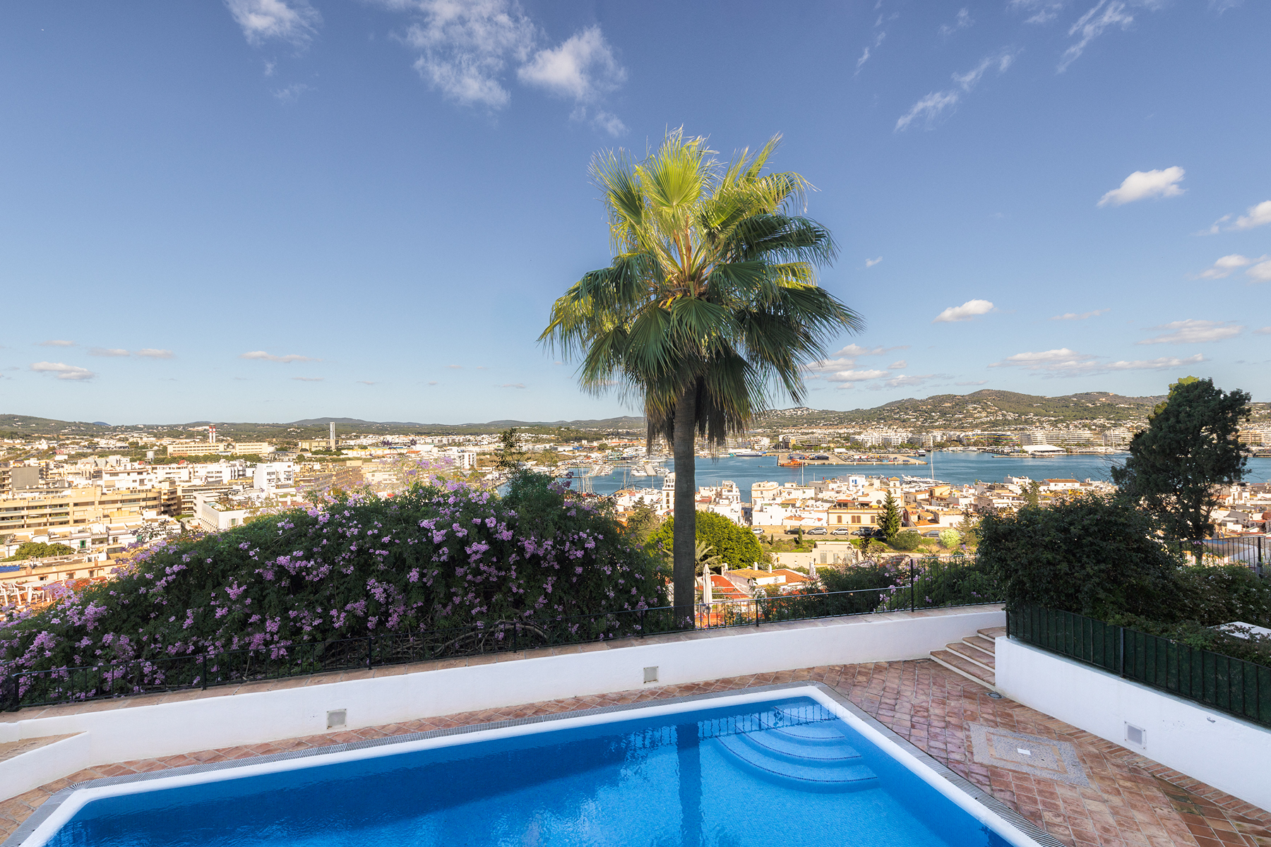  Historic flat with sea views and terrace in Dalt Vila - 物件實景