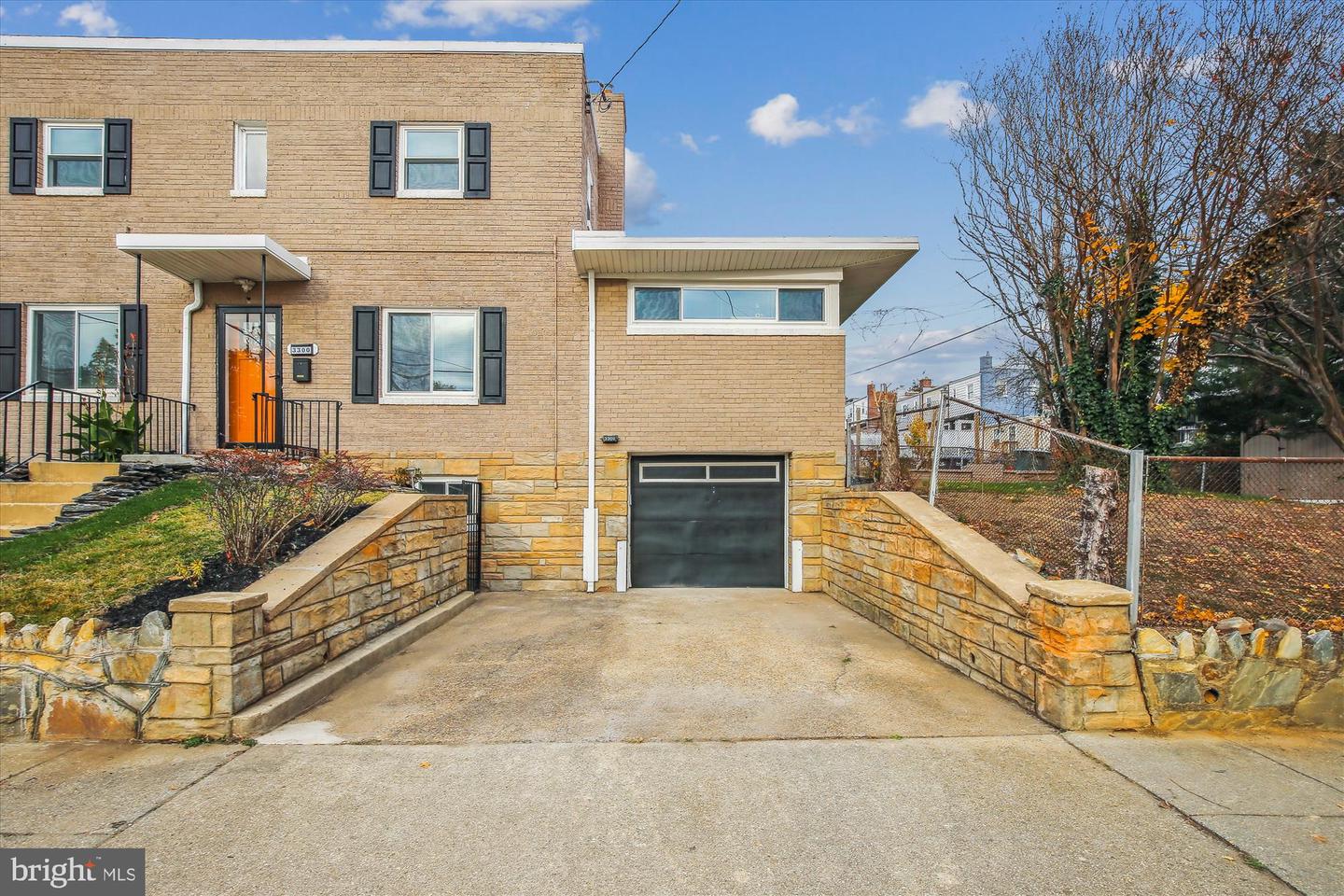 3300 18th Pl Se, WASHINGTON, District Of Columbia, 20020, United States, 5 Bedrooms Bedrooms, ,3 BathroomsBathrooms,Residential,For Sale,3300 18th Pl Se,1431167