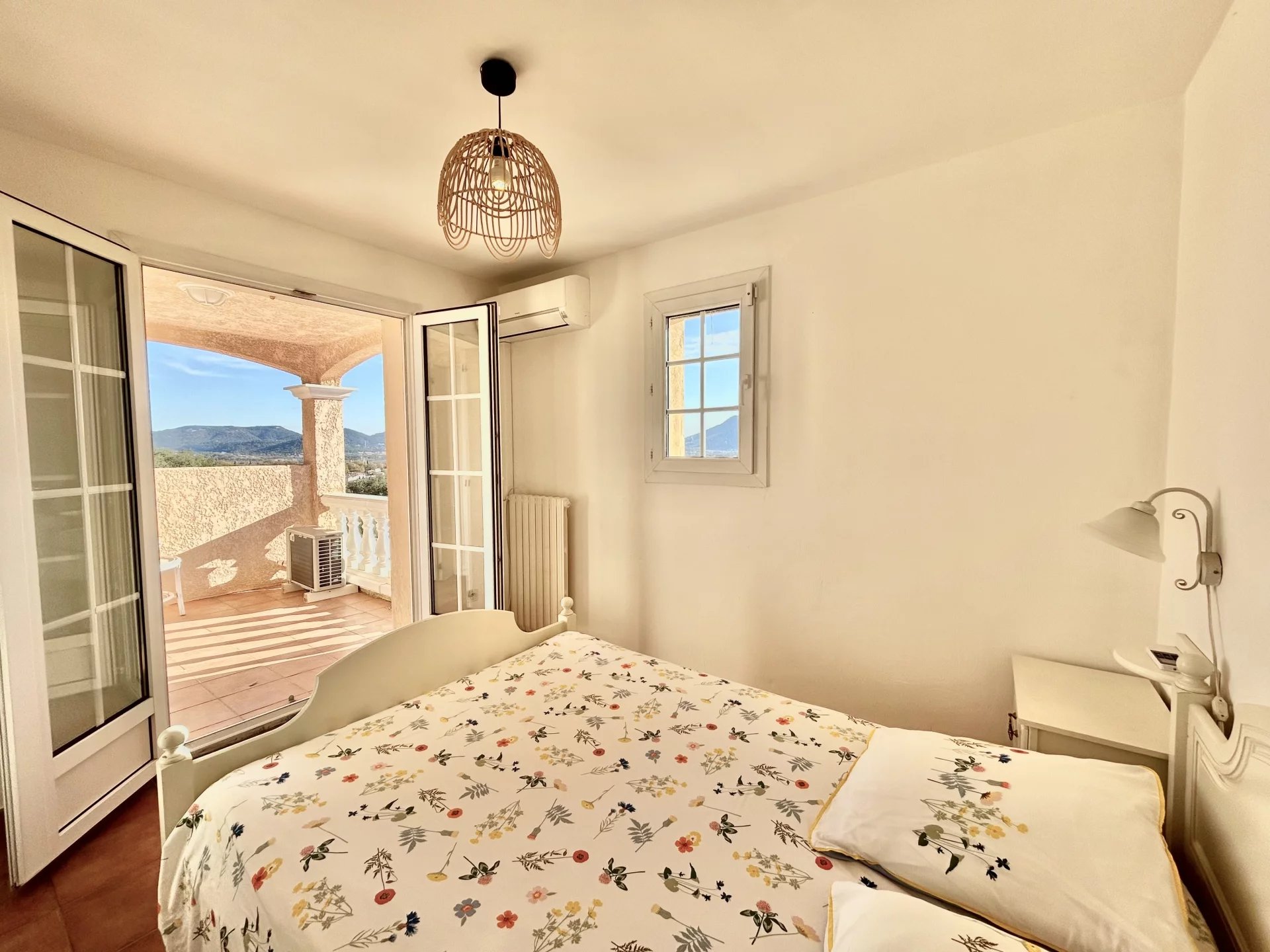 Garéoult, Provence-Alpes-Côte d?Azur, 83136, FR, 3 Bedrooms Bedrooms, ,2 BathroomsBathrooms,Residential,For Sale,1673180