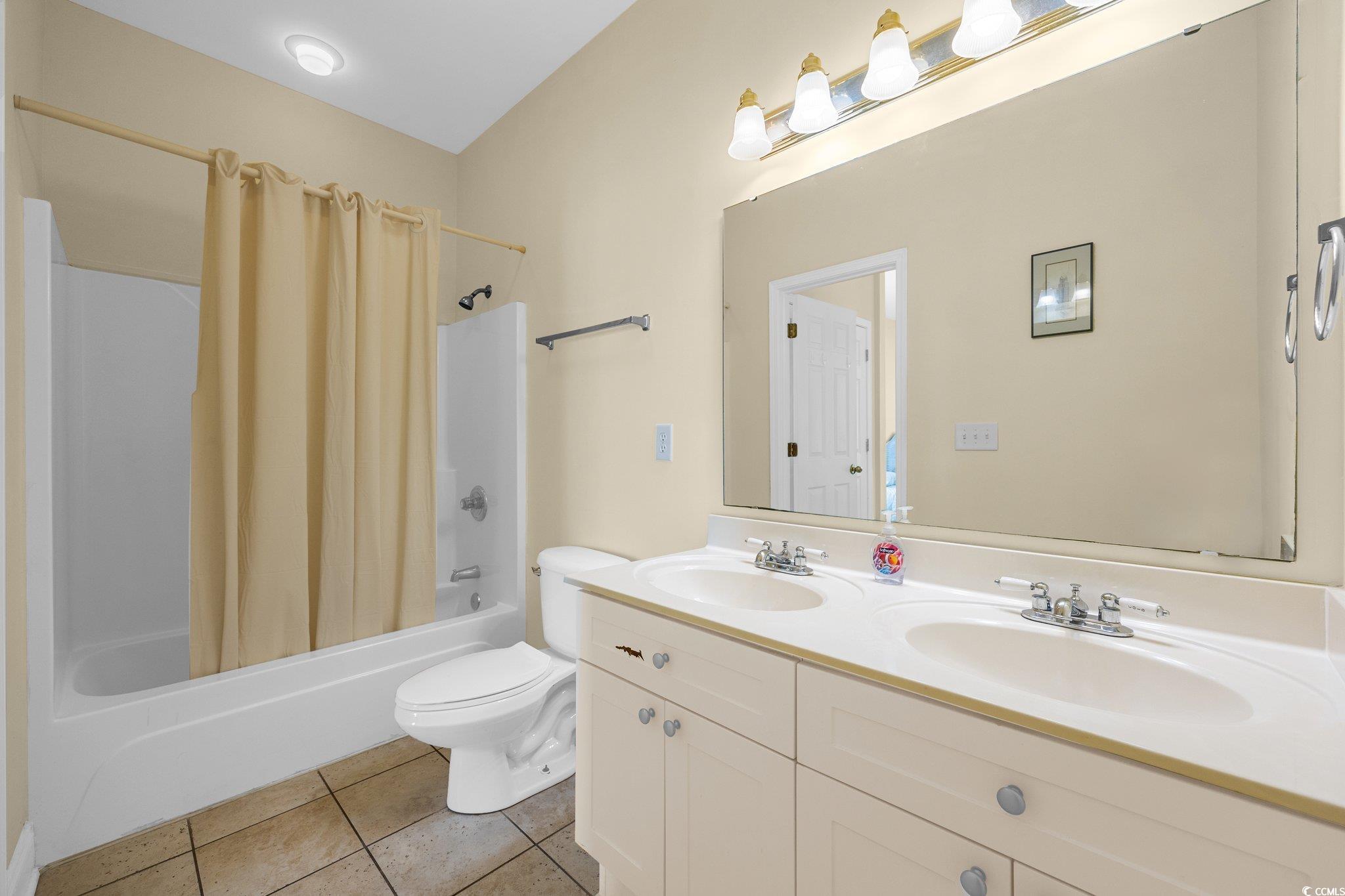 North Myrtle Beach, South Carolina, 29582, United States, 6 Bedrooms Bedrooms, ,5 BathroomsBathrooms,Residential,For Sale,1981254