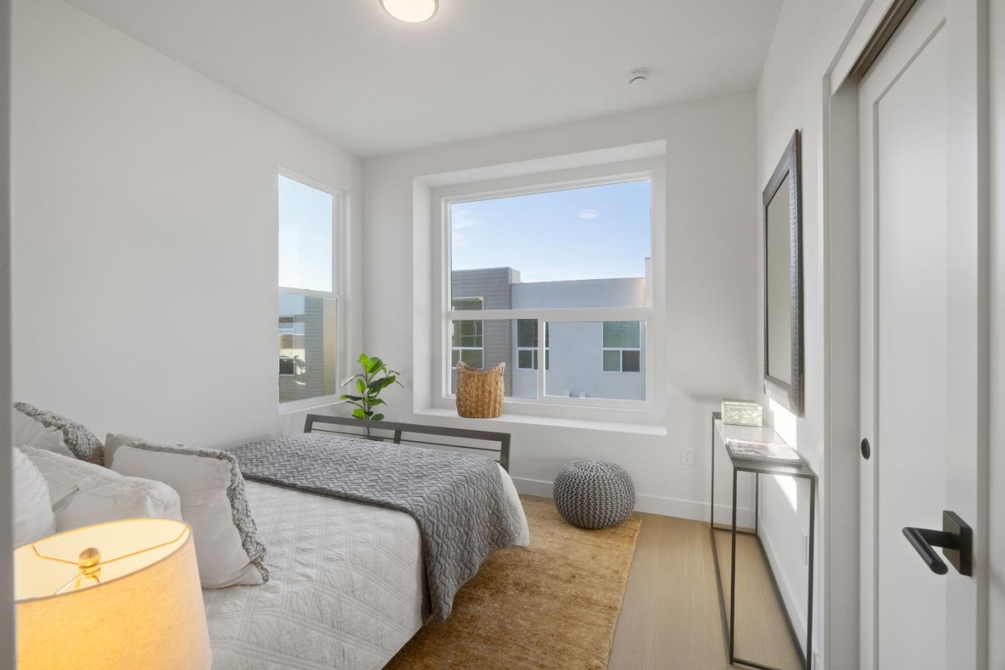 Pacifica, California, 94044, United States, 4 Bedrooms Bedrooms, ,4 BathroomsBathrooms,Residential,For Sale,2003276