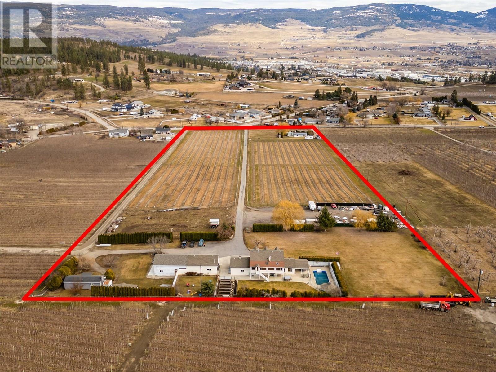 KELOWNA, British Columbia, V1V 2G6, CA, 5 Bedrooms Bedrooms, ,4 BathroomsBathrooms,Residential,For Sale,1838438