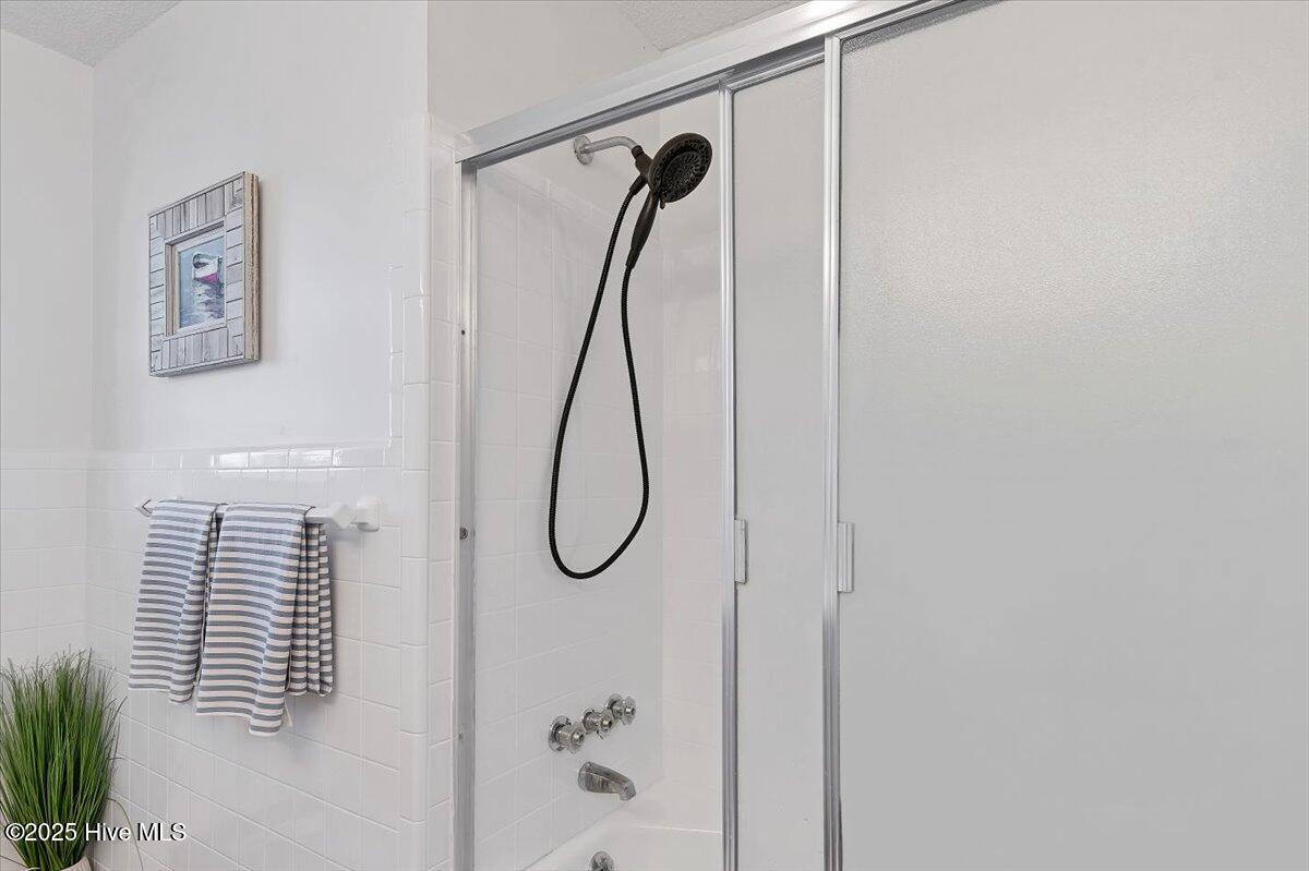 Whispering Pines, North Carolina, 28327, United States, 2 Bedrooms Bedrooms, ,2 BathroomsBathrooms,Residential,For Sale,1997179