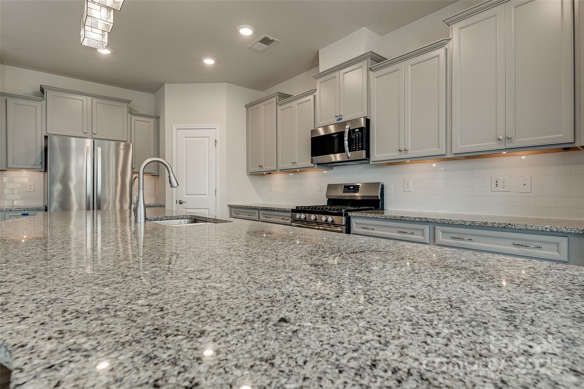 Charlotte, North Carolina, 28273, United States, 4 Bedrooms Bedrooms, ,3 BathroomsBathrooms,Residential,For Sale,1988941