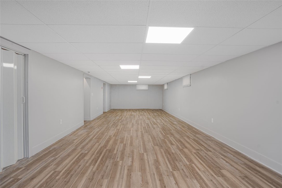 Providence, Rhode Island, 02809, United States, 3 Bedrooms Bedrooms, ,1 BathroomBathrooms,Residential,For Sale,2003236