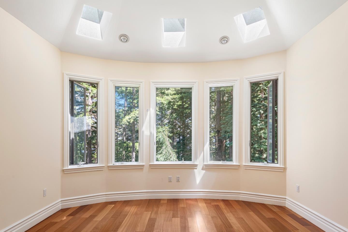 Woodside, California, 94062, United States, 4 Bedrooms Bedrooms, ,8 BathroomsBathrooms,Residential,For Sale,1987934