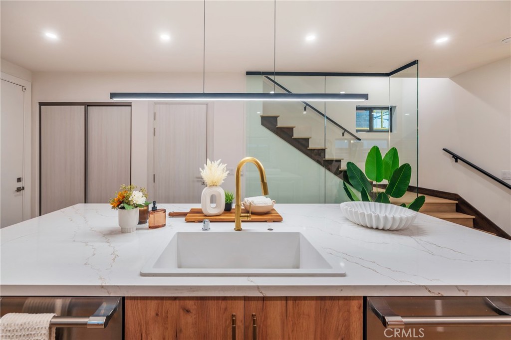 Huntington Beach, California, 92648, United States, 3 Bedrooms Bedrooms, ,5 BathroomsBathrooms,Residential,For Sale,2003455