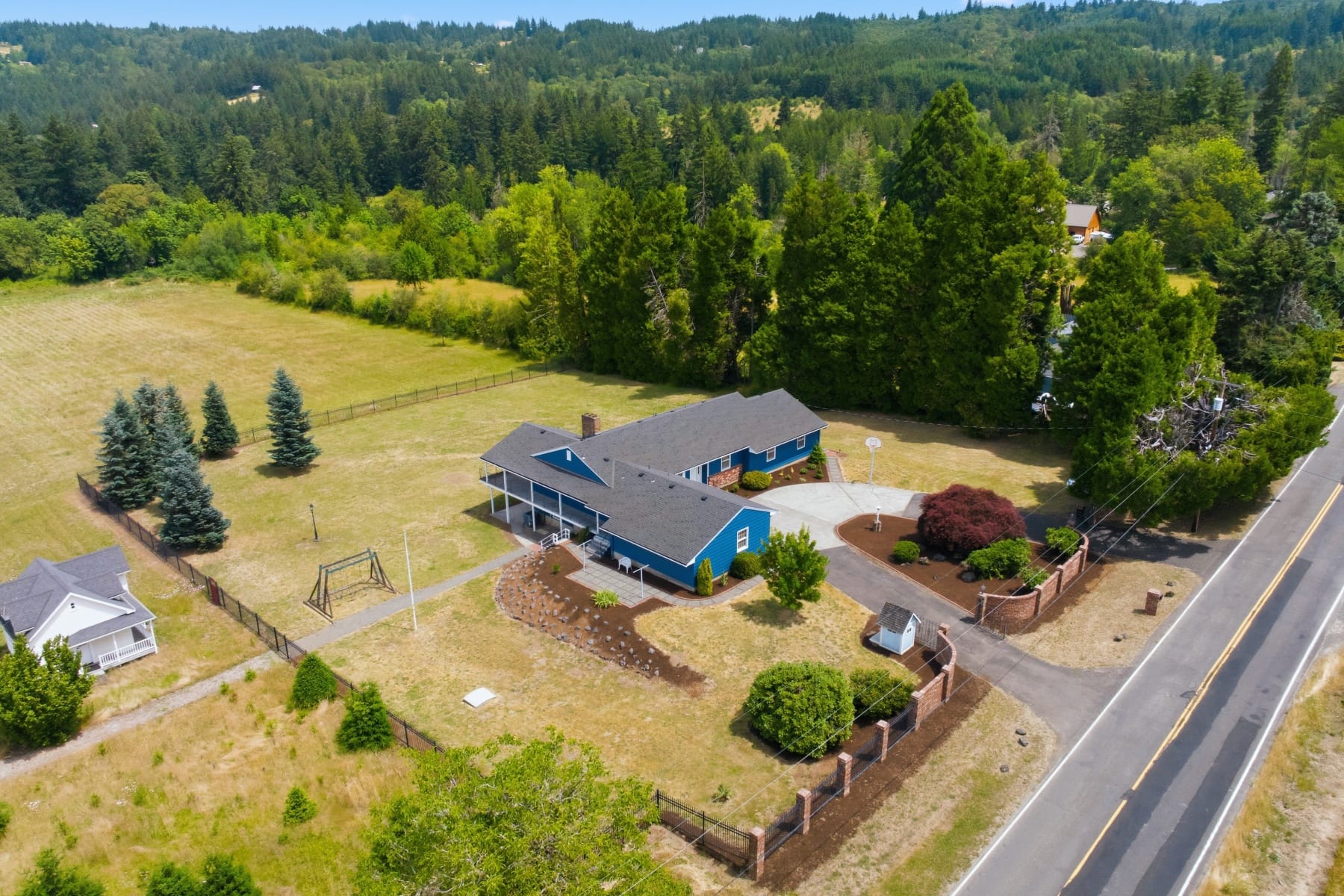  13937 NW SPRINGVILLE RD Portland, OR 97229 - 物件實景