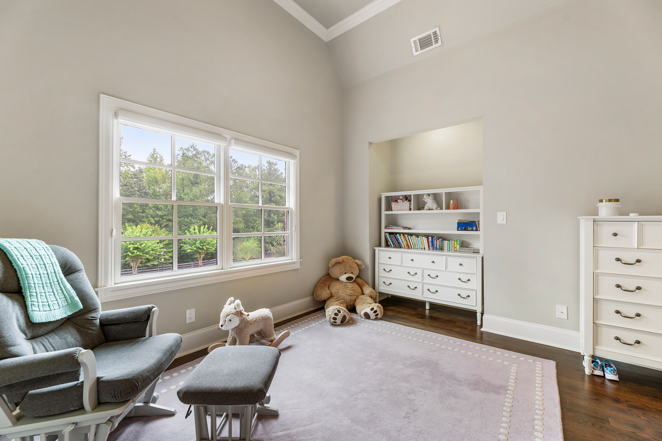  Old World Charm Meets Modern Luxury on This Milton Estate - 物件實景