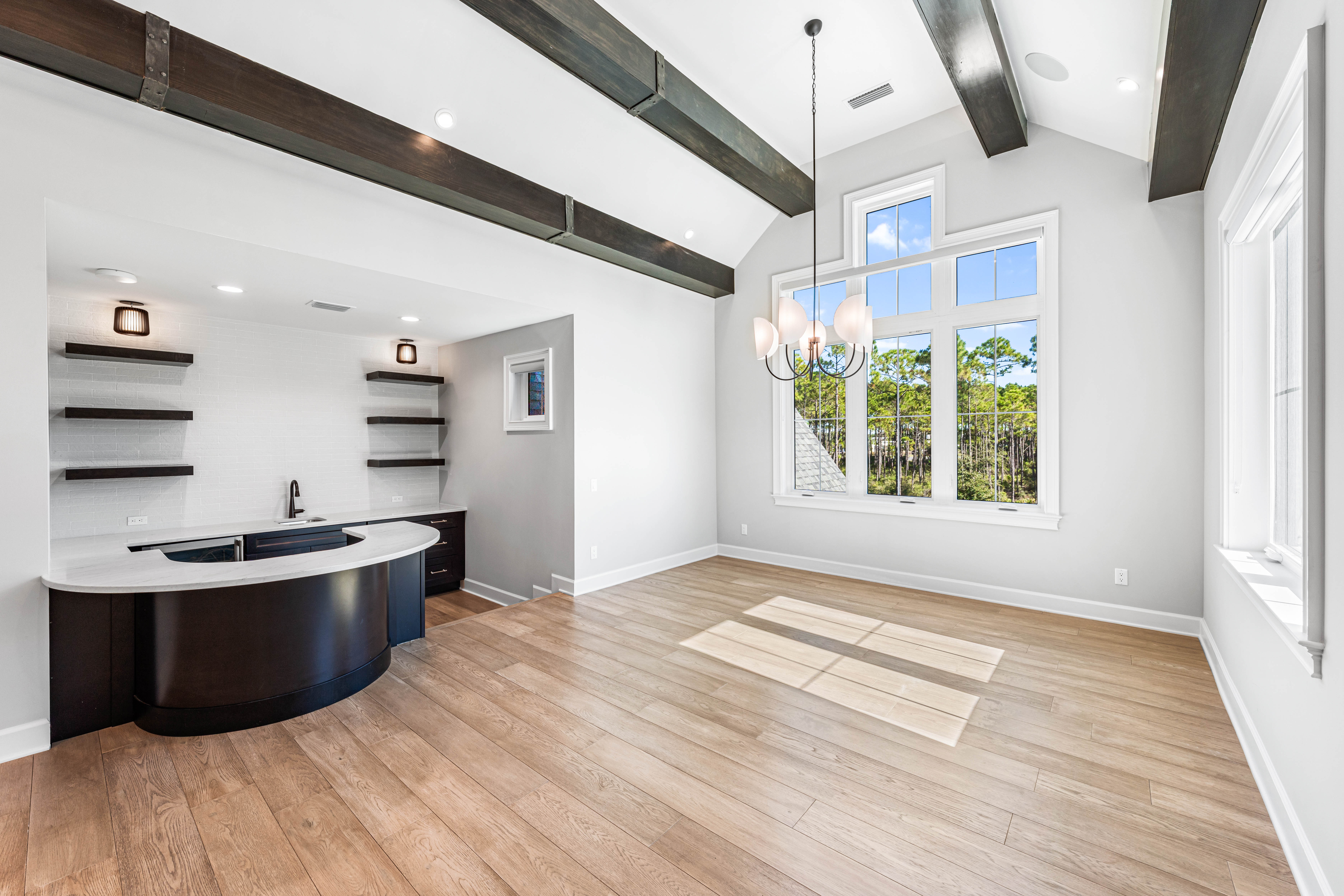  Spectacular Home With Spacious Yard Including Pool, Spa And Outdoor Kitchen - 物件實景