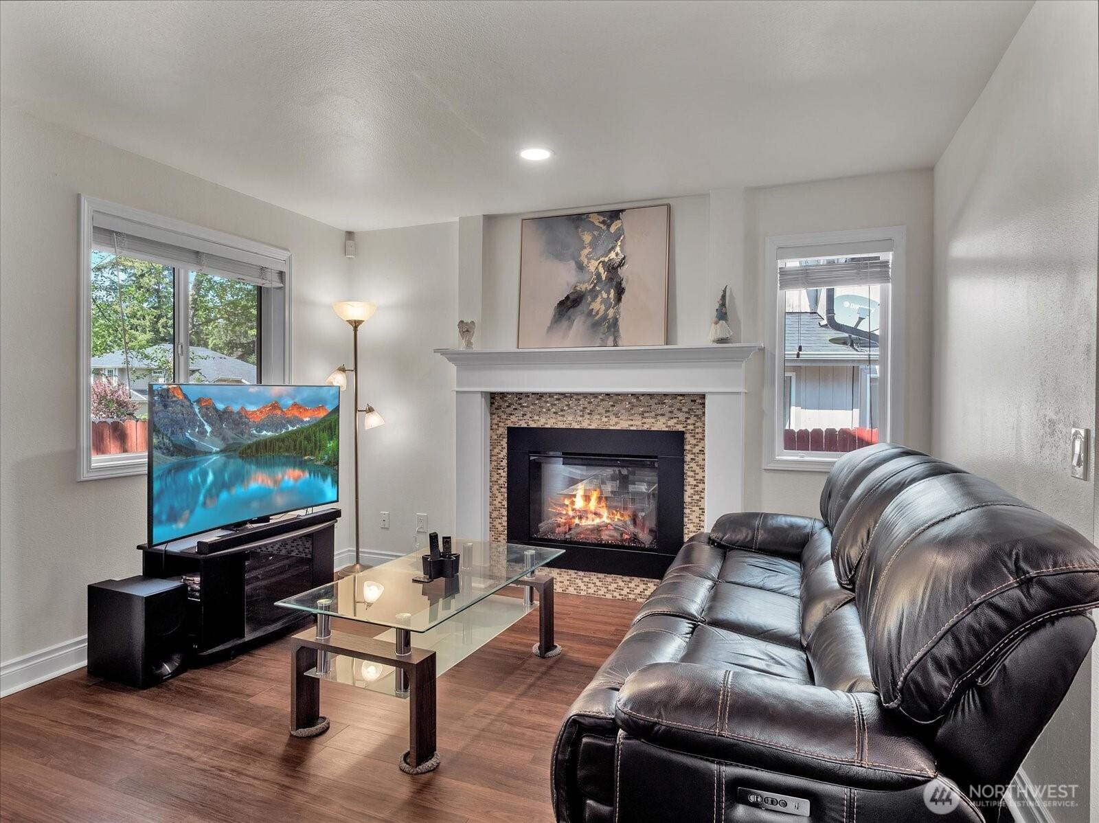 FEDERAL WAY, Washington, 98003, United States, 5 Bedrooms Bedrooms, ,3 BathroomsBathrooms,Residential,For Sale,1876499