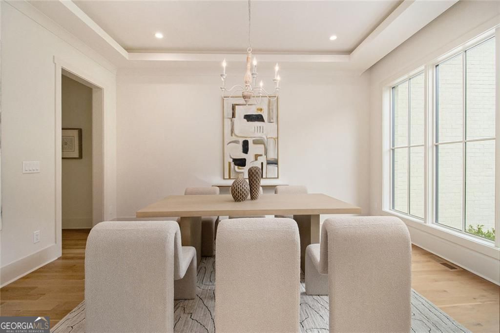 Atlanta, Georgia, 30342, United States, 6 Bedrooms Bedrooms, ,8 BathroomsBathrooms,Residential,For Sale,1858918