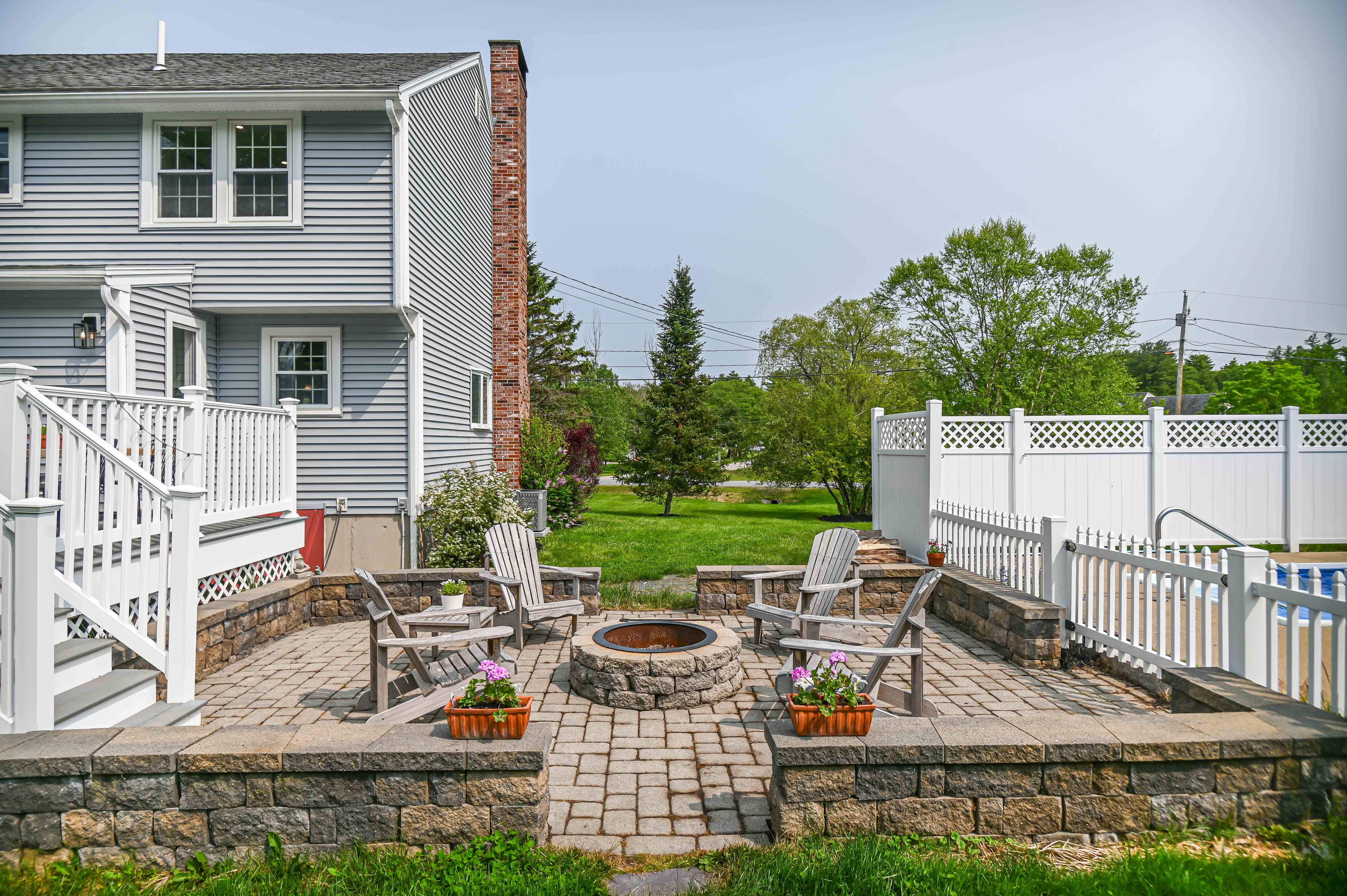 York, Maine, 03909, United States, 3 Bedrooms Bedrooms, ,3 BathroomsBathrooms,Residential,For Sale,1856750