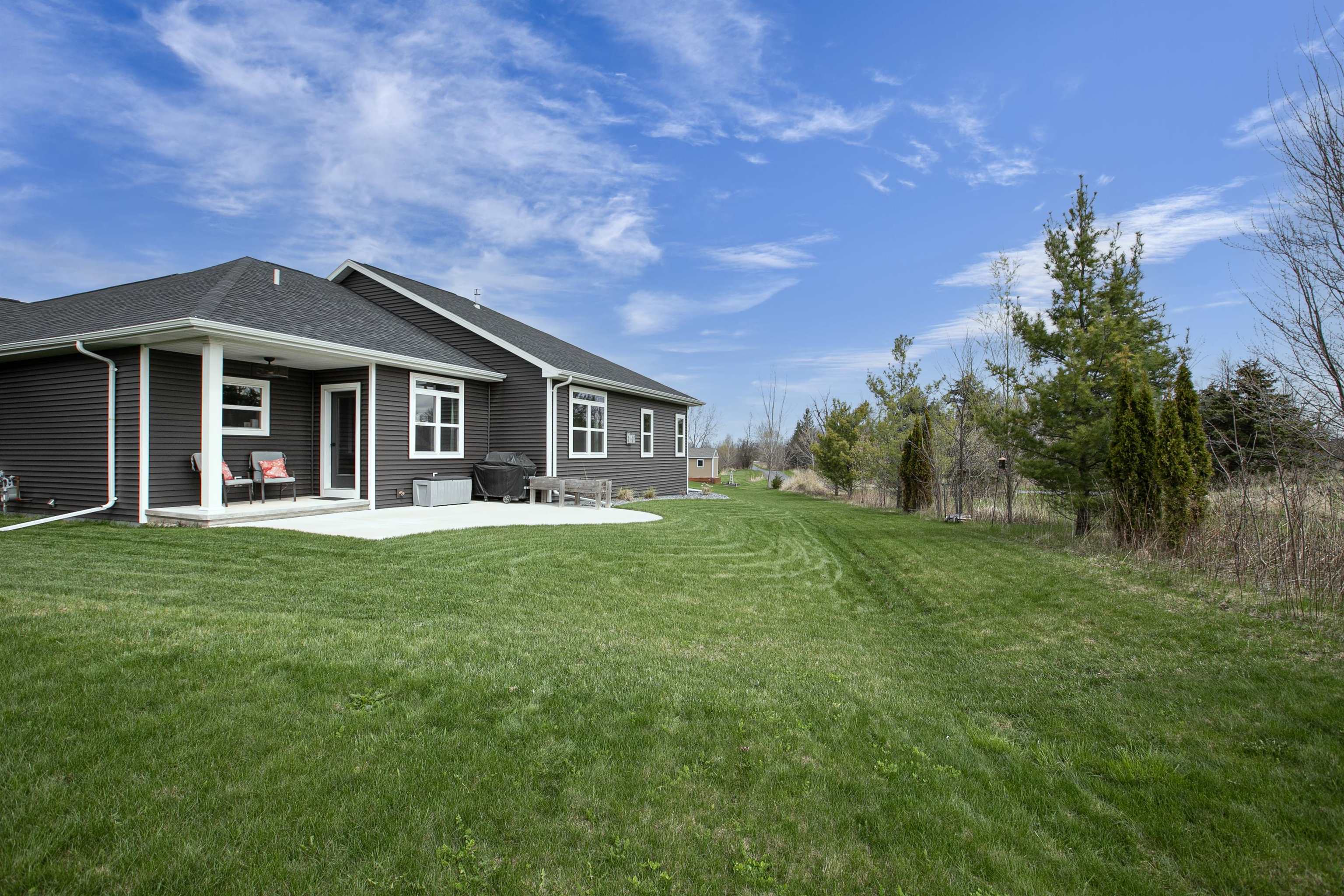 Neenah, Wisconsin, 54956-8964, United States, 4 Bedrooms Bedrooms, ,3 BathroomsBathrooms,Residential,For Sale,1846194