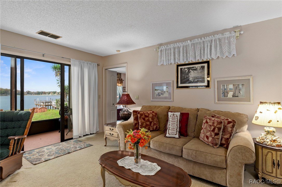 Inverness, Florida, 34450, United States, 2 Bedrooms Bedrooms, ,3 BathroomsBathrooms,Residential,For Sale,2005210