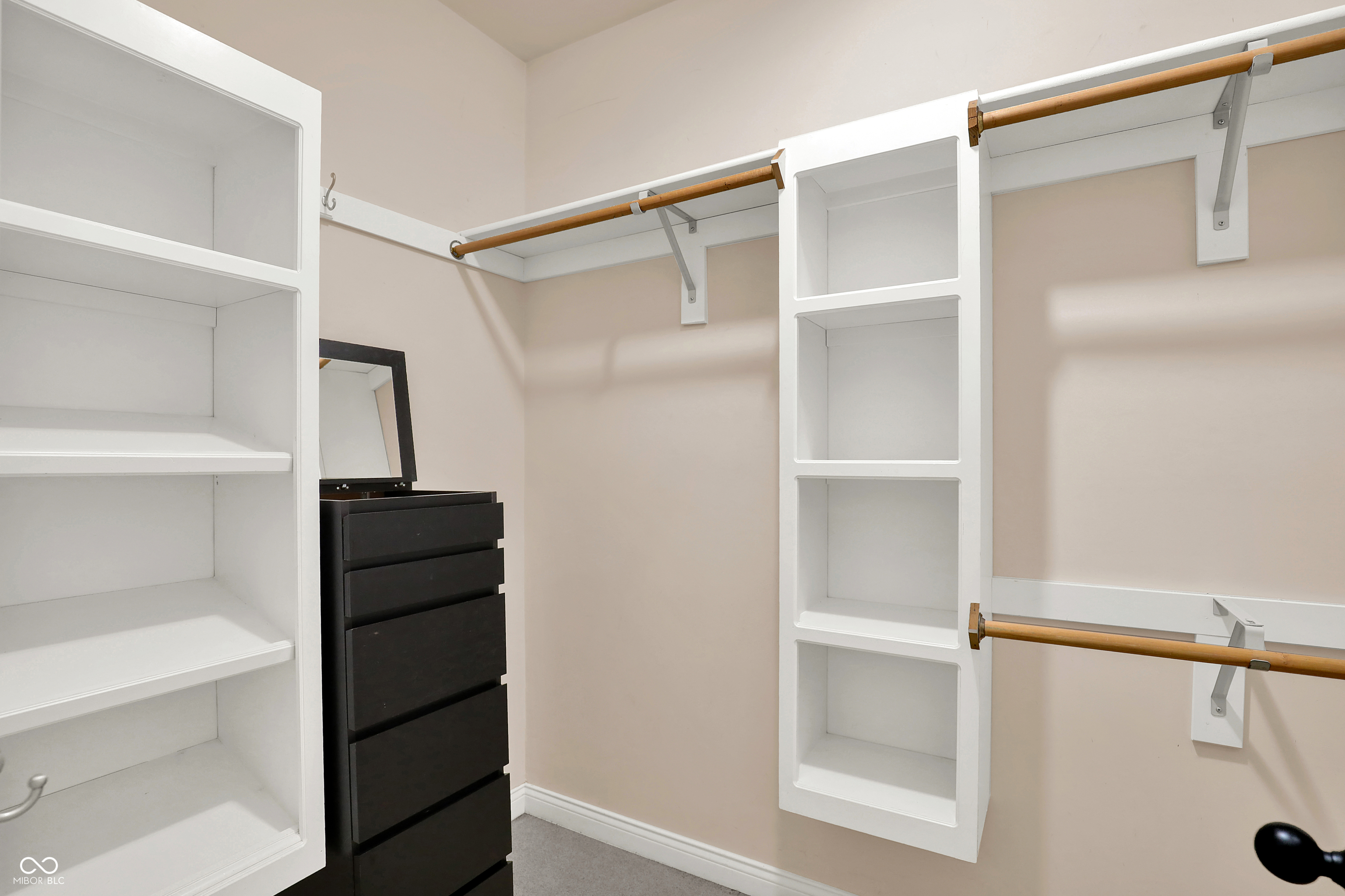 Zionsville, Indiana, 46077, United States, 5 Bedrooms Bedrooms, ,5 BathroomsBathrooms,Residential,For Sale,1978641