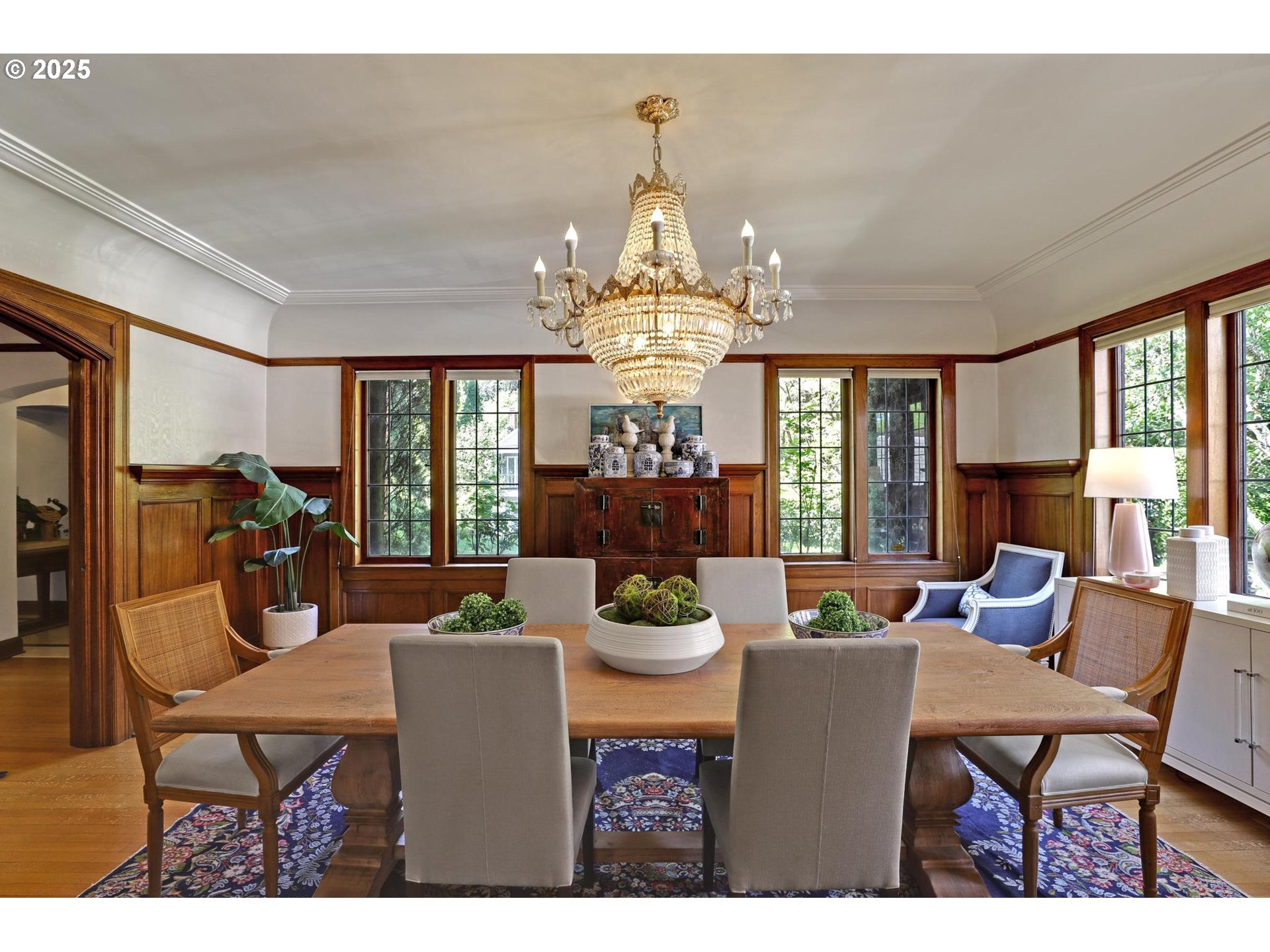 Portland, Oregon, 97205, United States, 4 Bedrooms Bedrooms, ,4 BathroomsBathrooms,Residential,For Sale,1795097