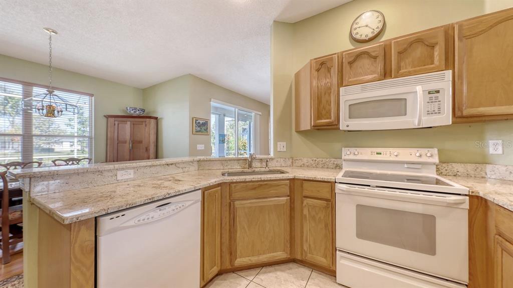 Bradenton, Florida, 34210, United States, 3 Bedrooms Bedrooms, ,2 BathroomsBathrooms,Residential,For Sale,1792897