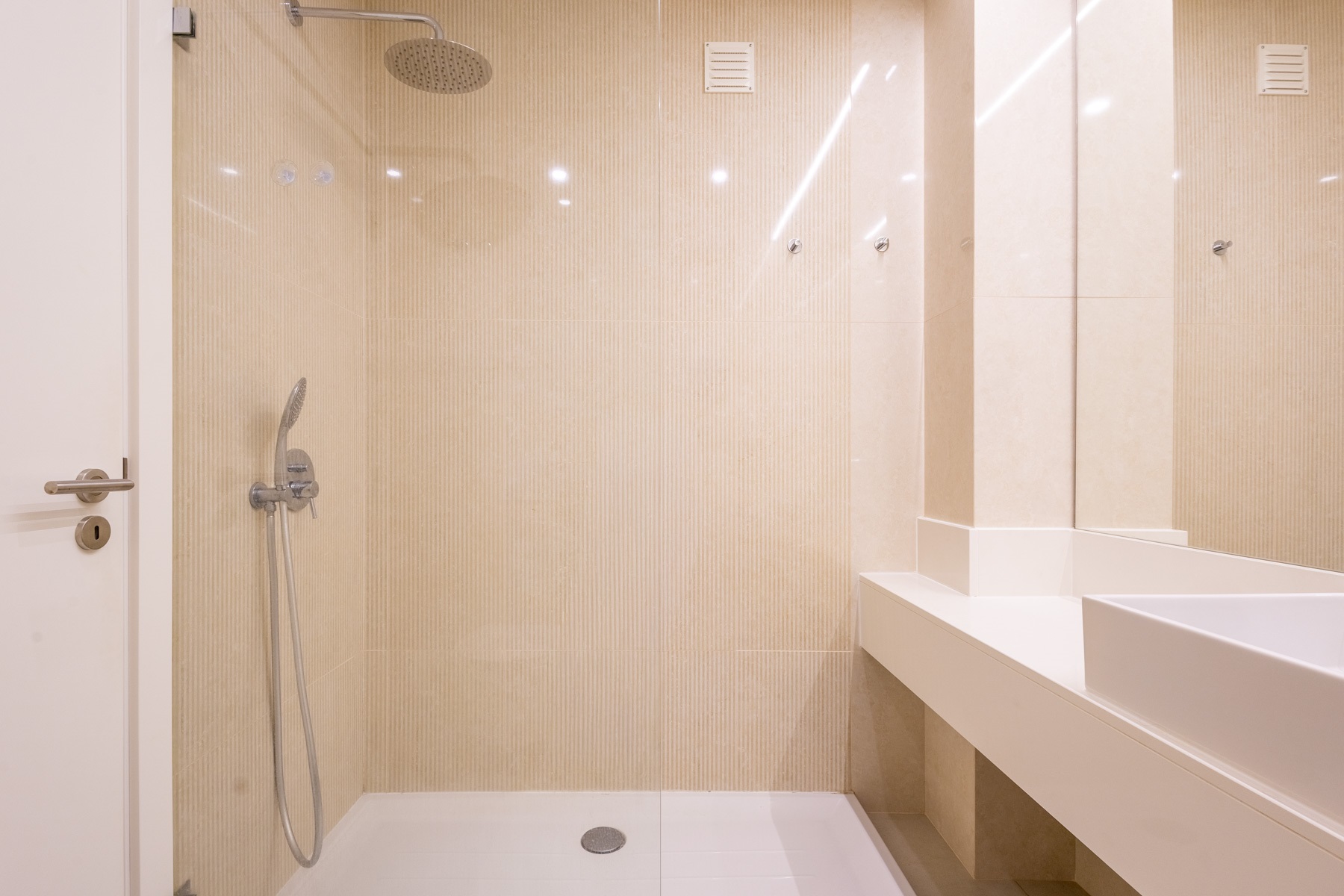 Flat, 1 bedrooms, for Sale - 物件實景