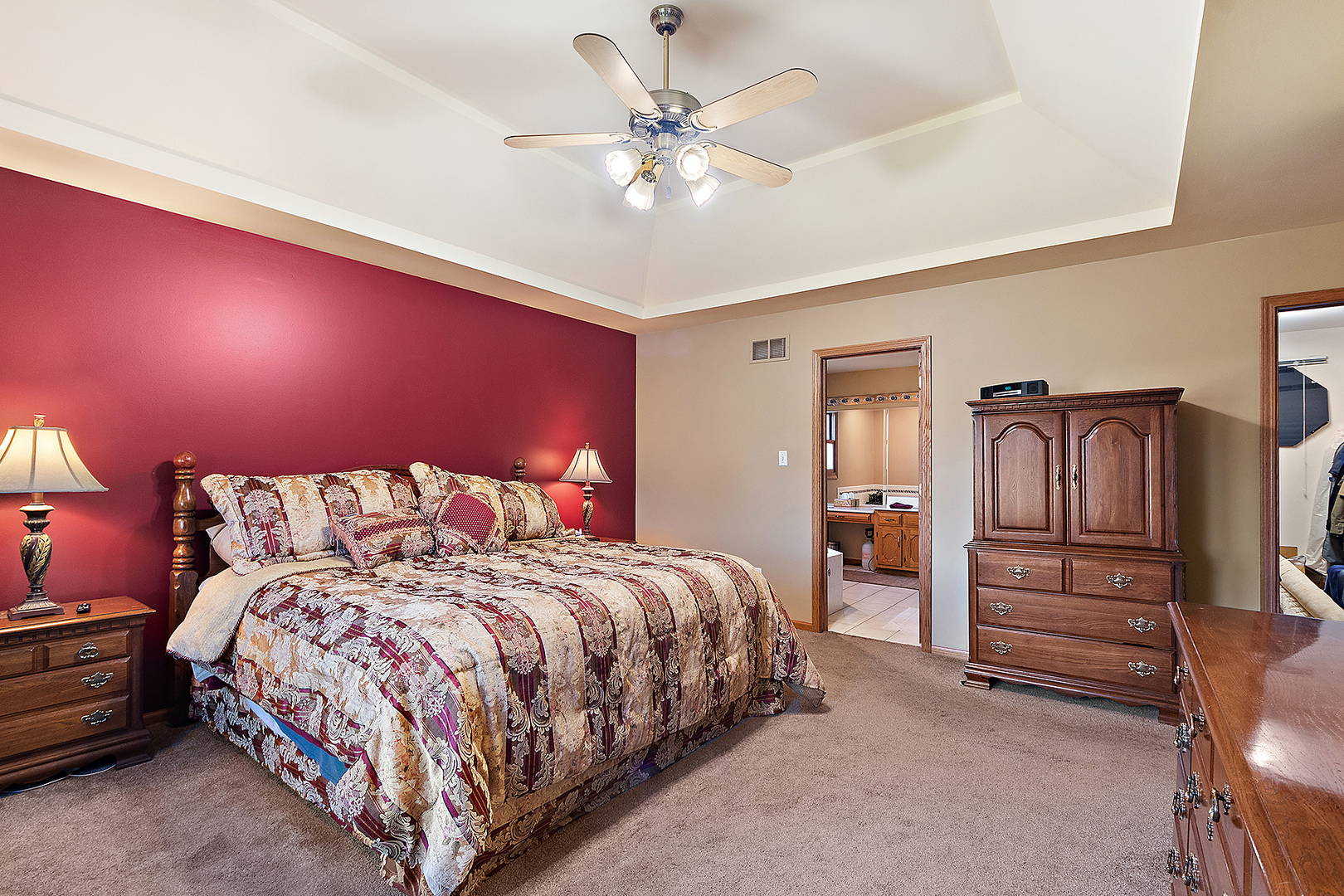 Orland Park, Illinois, 60467, United States, 4 Bedrooms Bedrooms, ,4 BathroomsBathrooms,Residential,For Sale,1984094