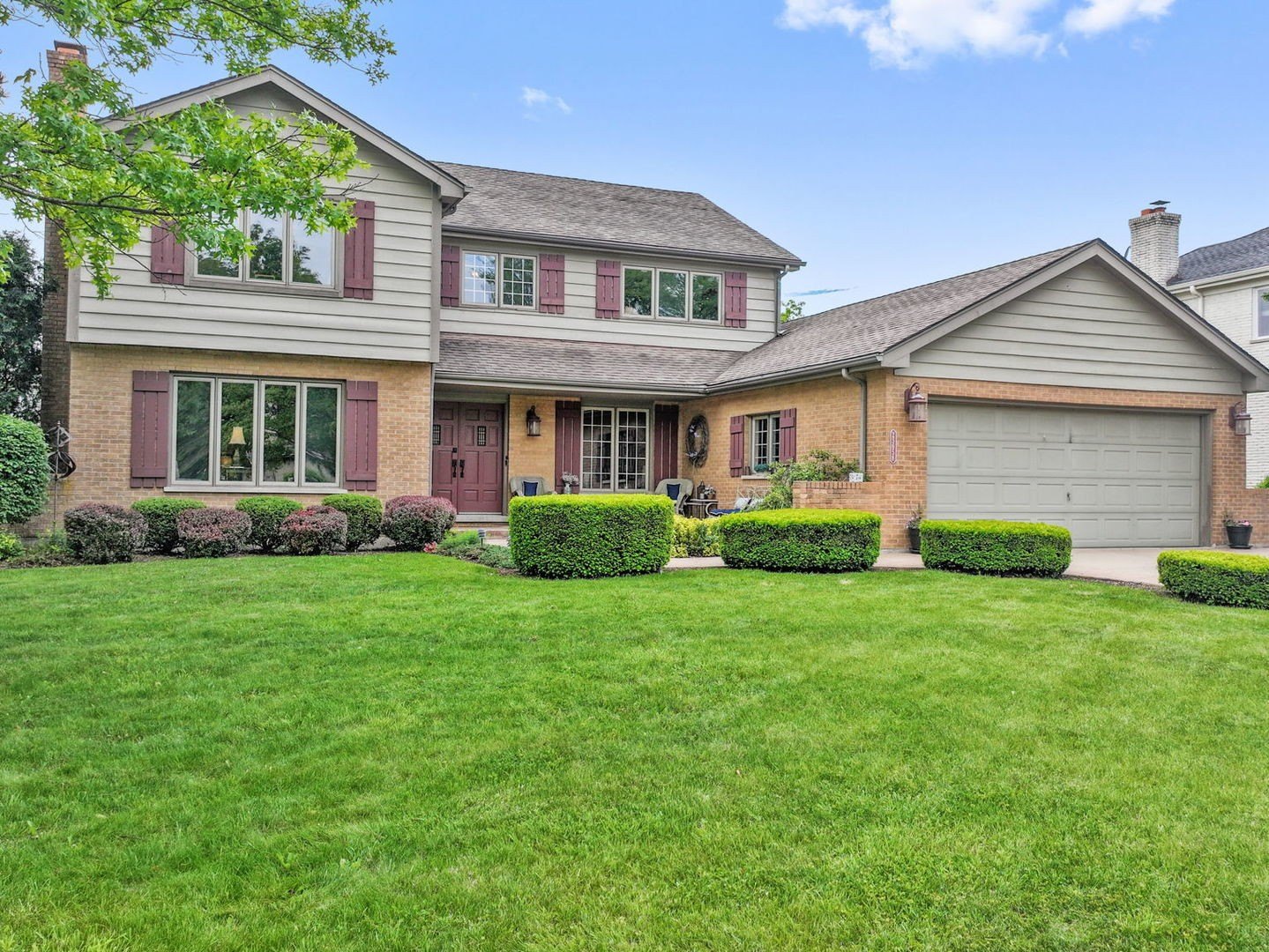 Oak Brook, Illinois, 60523, United States, 5 Bedrooms Bedrooms, ,3 BathroomsBathrooms,Residential,For Sale,1944795
