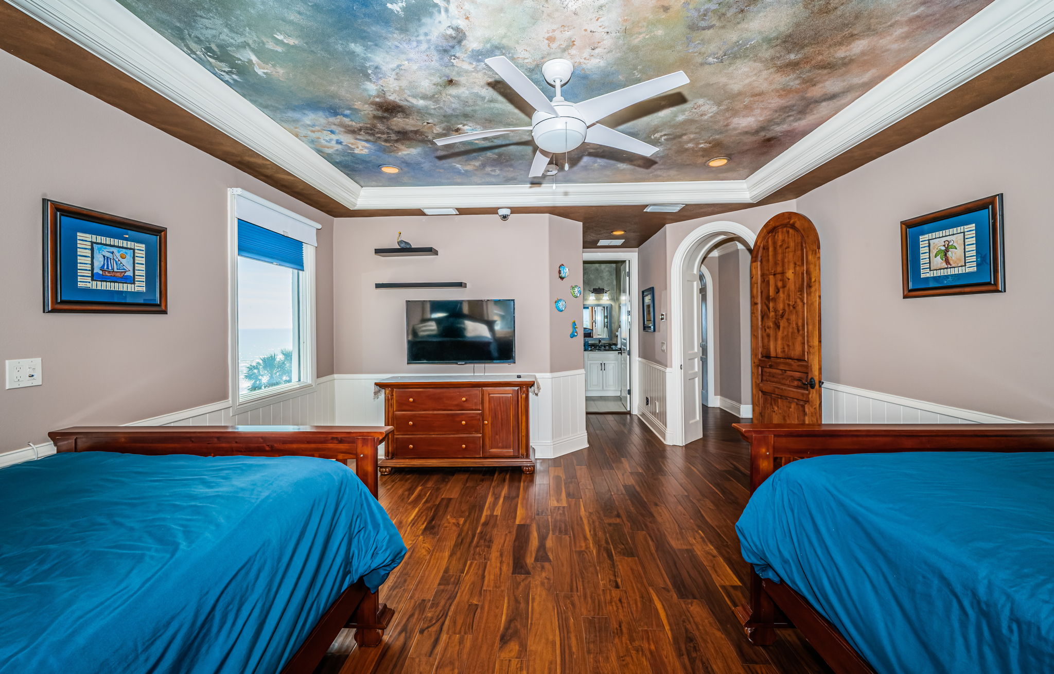Redington Beach, Florida, 33708, United States, 5 Bedrooms Bedrooms, ,10 BathroomsBathrooms,Residential,For Sale,1697870