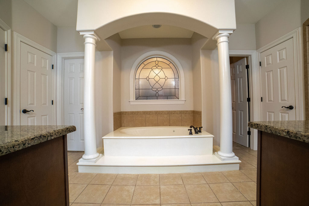 Collierville, Tennessee, 38017, United States, 4 Bedrooms Bedrooms, ,4 BathroomsBathrooms,Residential,For Sale,1944965
