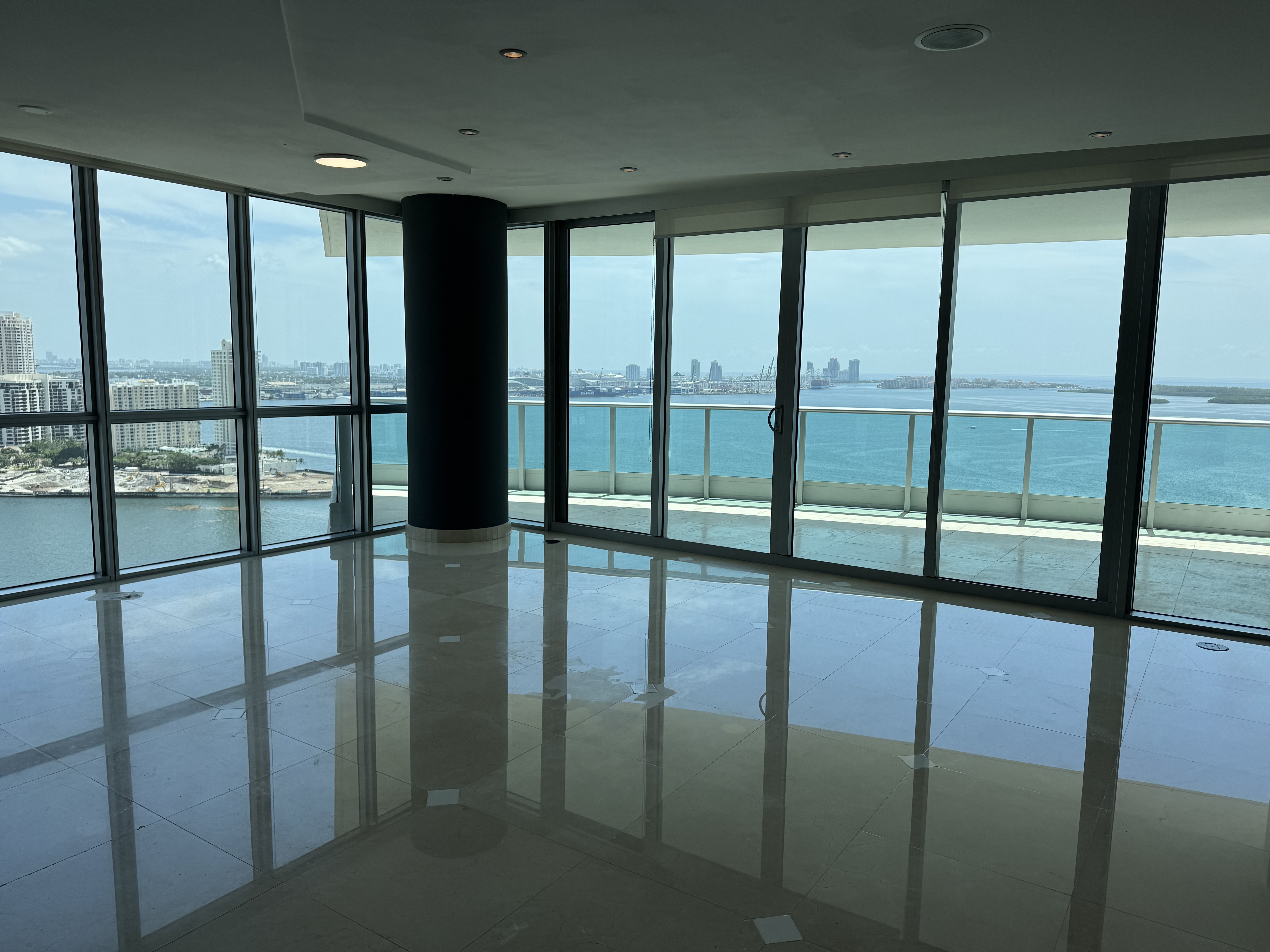  1331 Brickell Bay Drive, Miami, FL 33131 - 物件實景