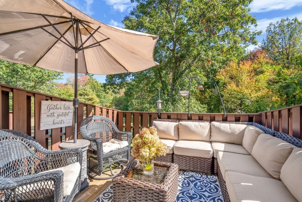 Franklin, Massachusetts, 02038, United States, 2 Bedrooms Bedrooms, ,Residential,For Sale,1984622