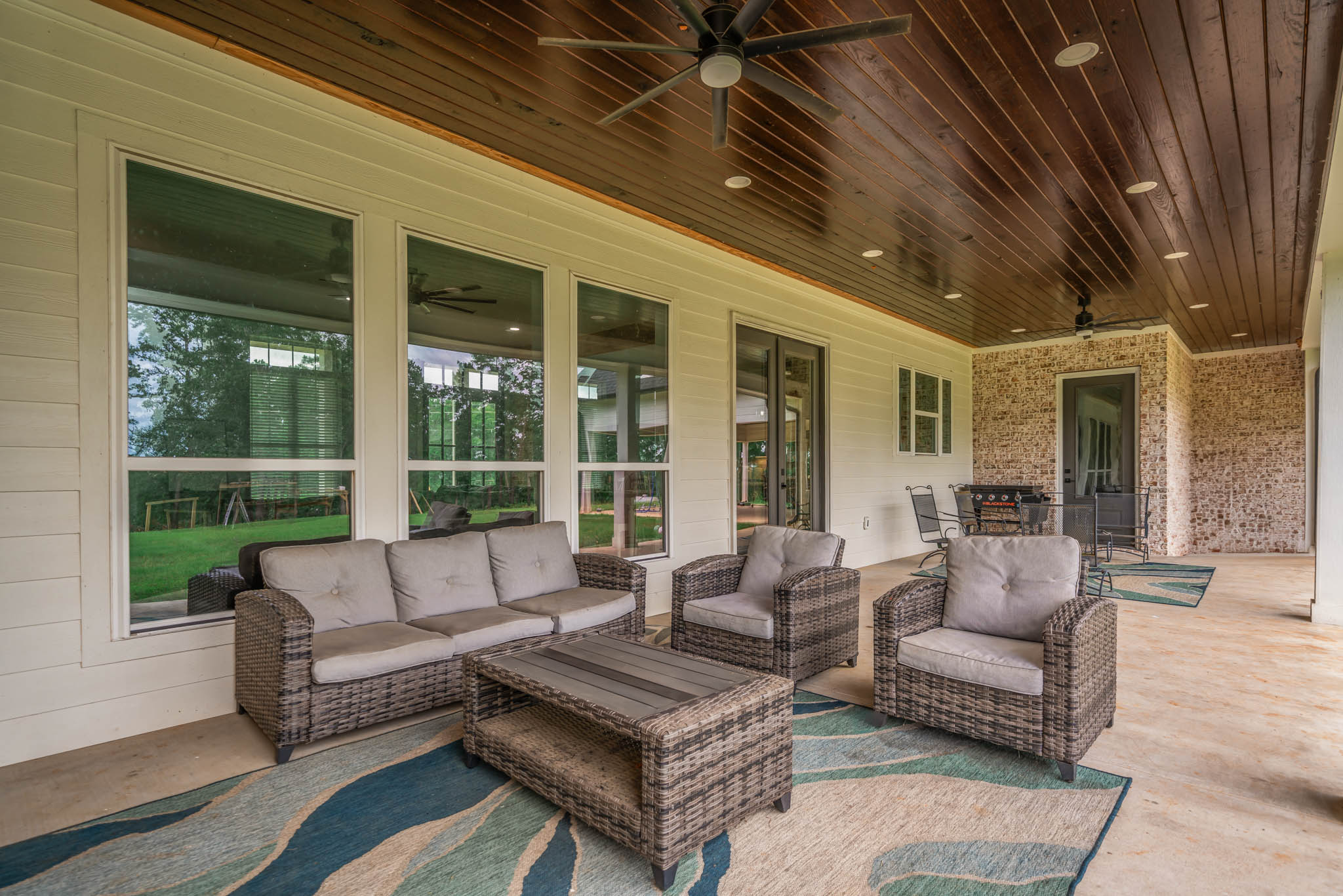 Jacksonville, Texas, 75766, United States, 4 Bedrooms Bedrooms, ,3 BathroomsBathrooms,Residential,For Sale,1978042