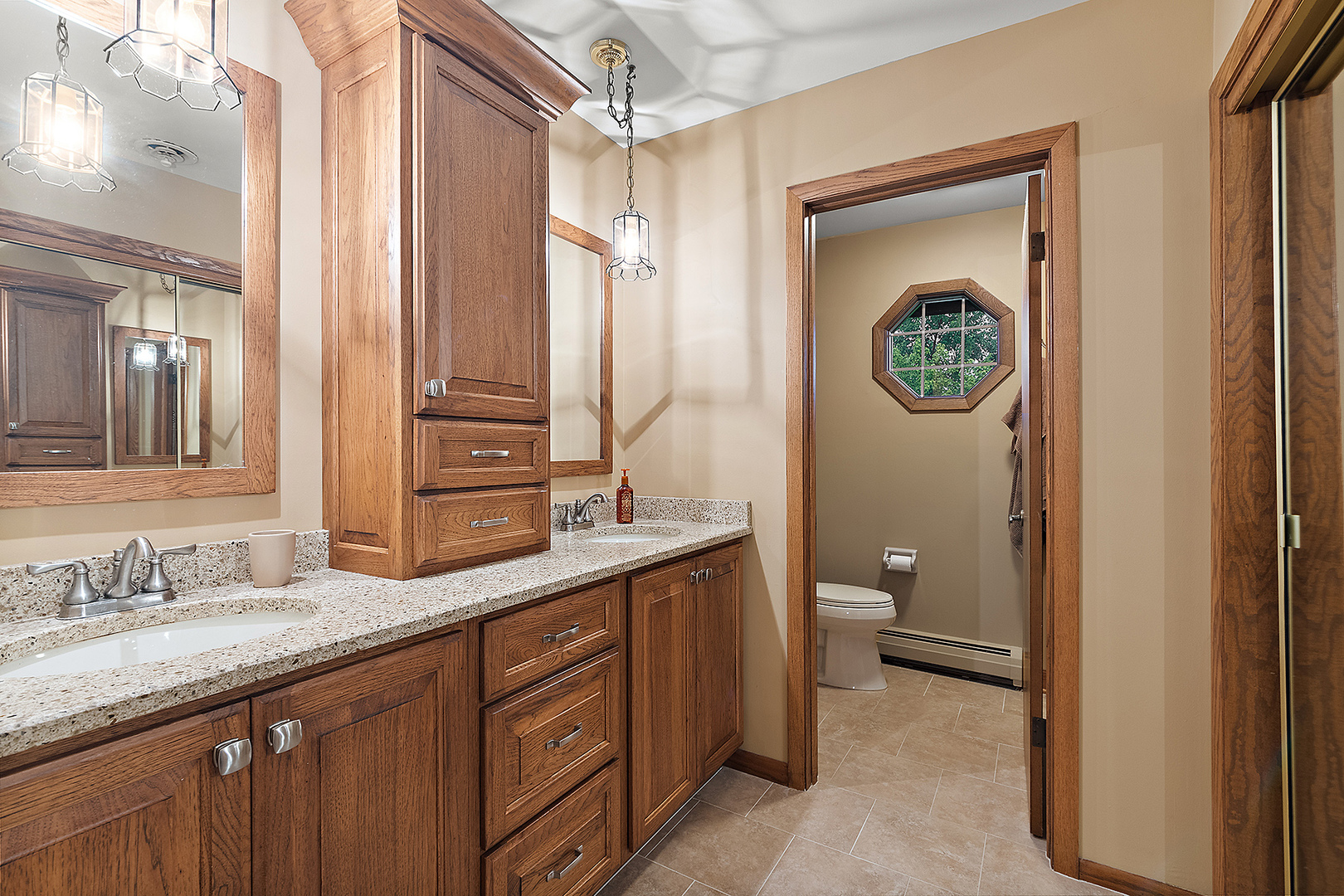 Orland Park, Illinois, 60462, United States, 4 Bedrooms Bedrooms, ,3 BathroomsBathrooms,Residential,For Sale,1865002