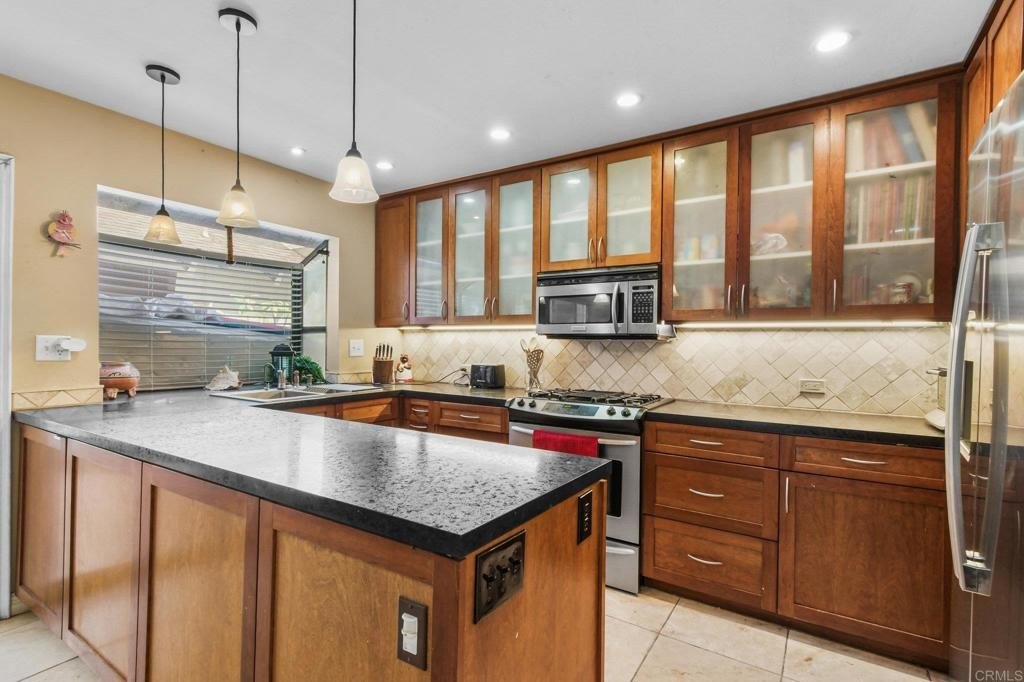 San Diego, California, 92139, United States, 3 Bedrooms Bedrooms, ,2 BathroomsBathrooms,Residential,For Sale,1991958