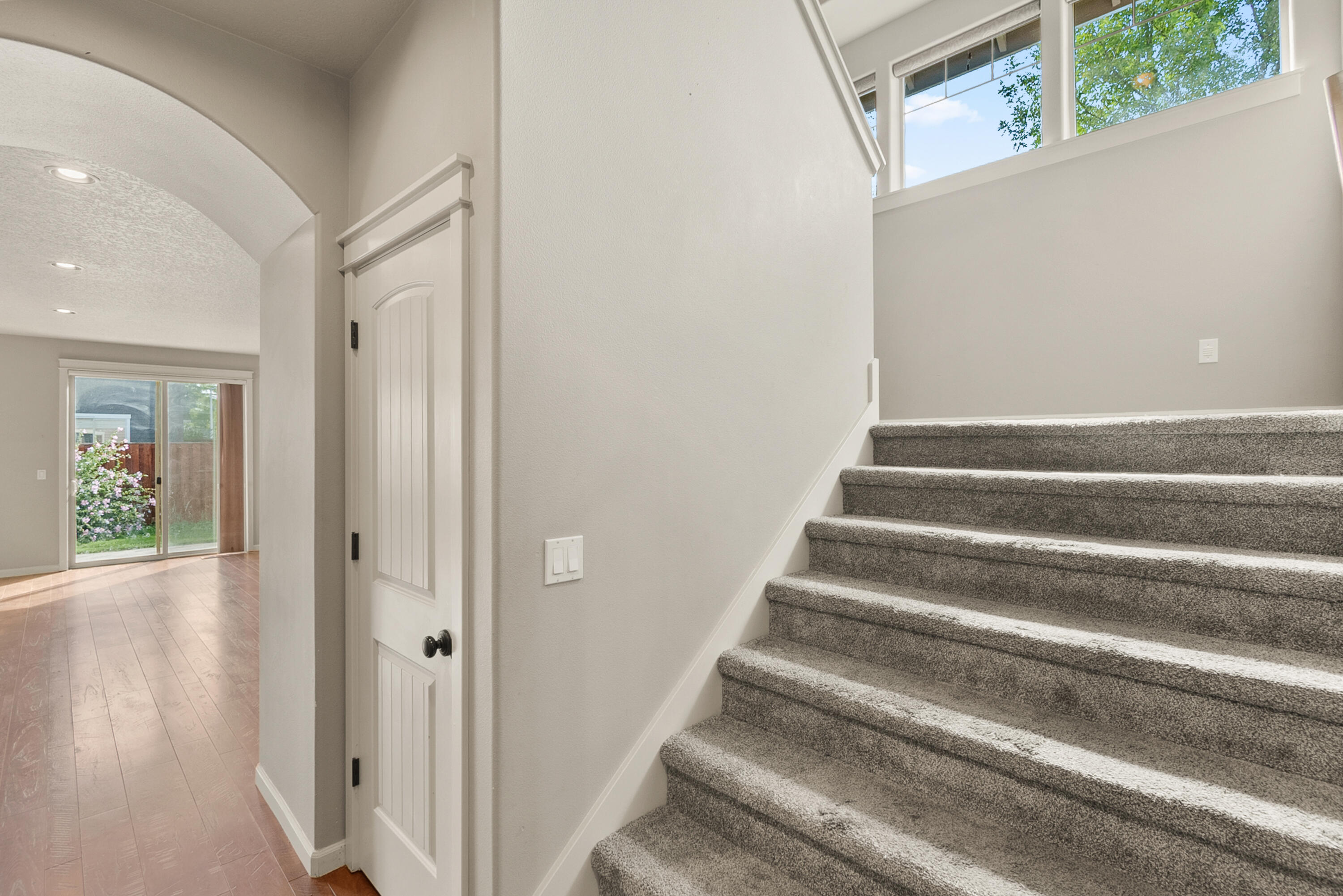 Redmond, Oregon, 97756, United States, 3 Bedrooms Bedrooms, ,3 BathroomsBathrooms,Residential,For Sale,1998180