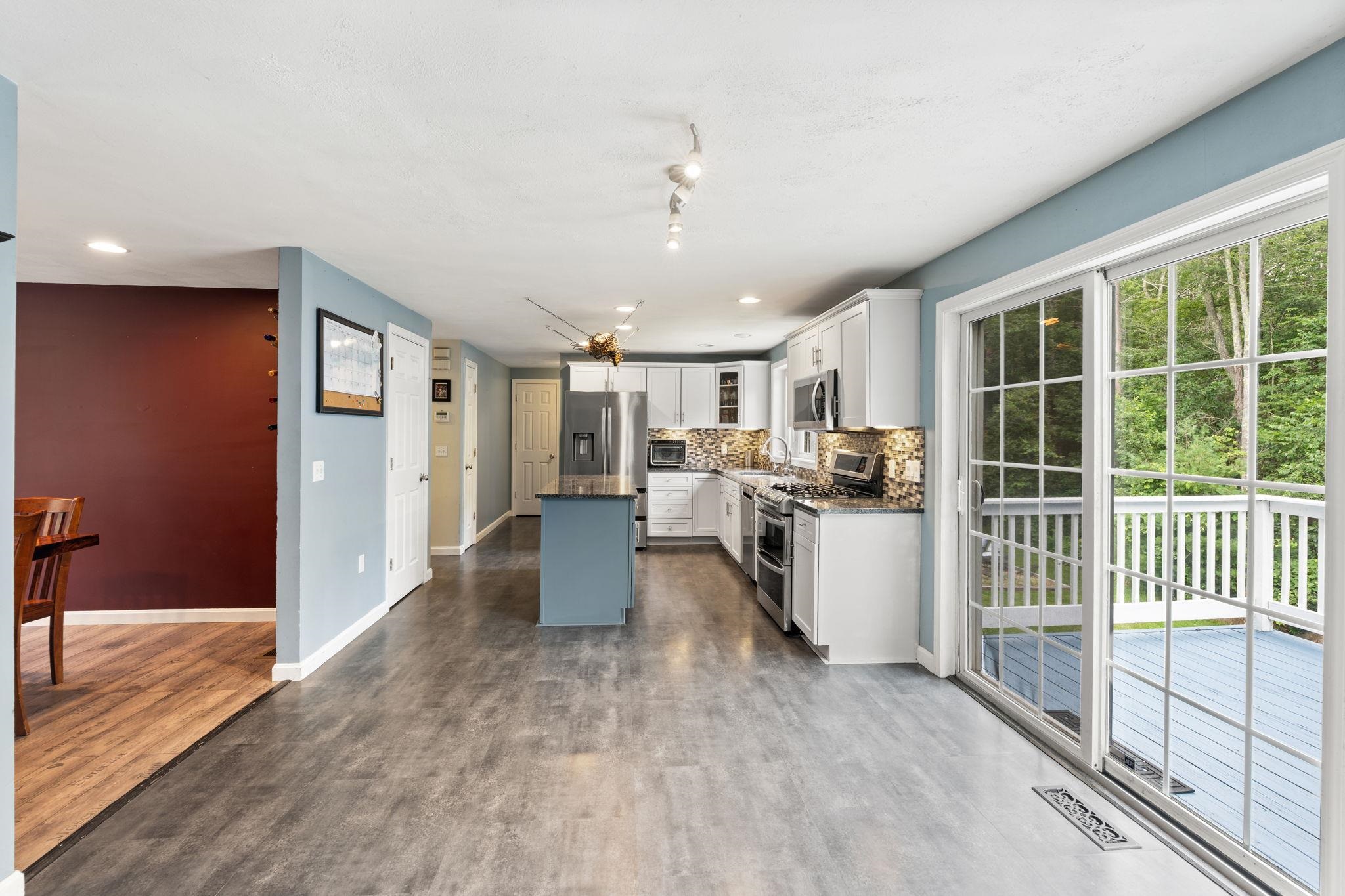 Londonderry, New Hampshire, 03053, United States, ,Residential,For Sale,1916395