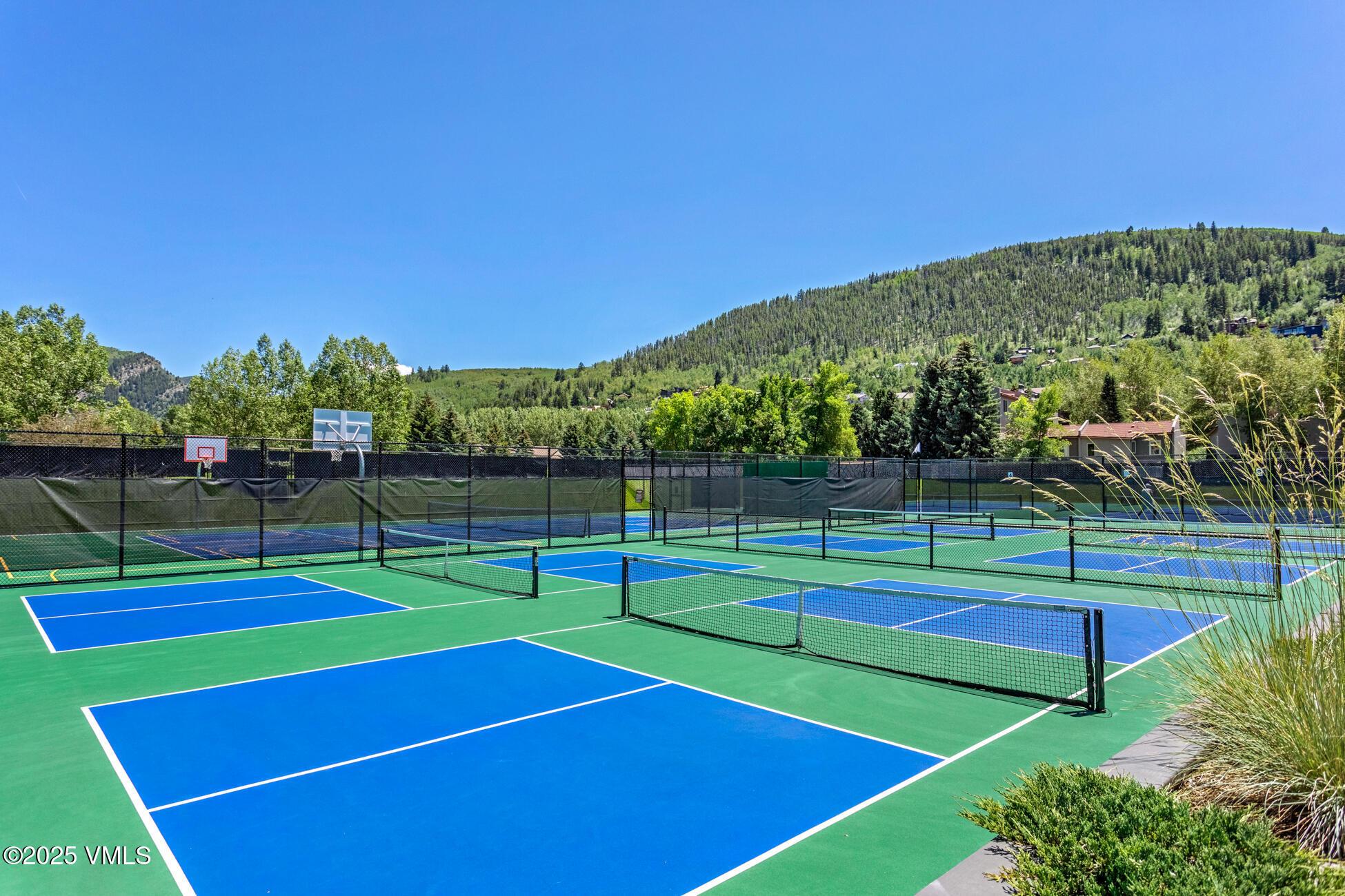 Eagle-Vail, Colorado, 81620, United States, 2 Bedrooms Bedrooms, ,2 BathroomsBathrooms,Residential,For Sale,1989630