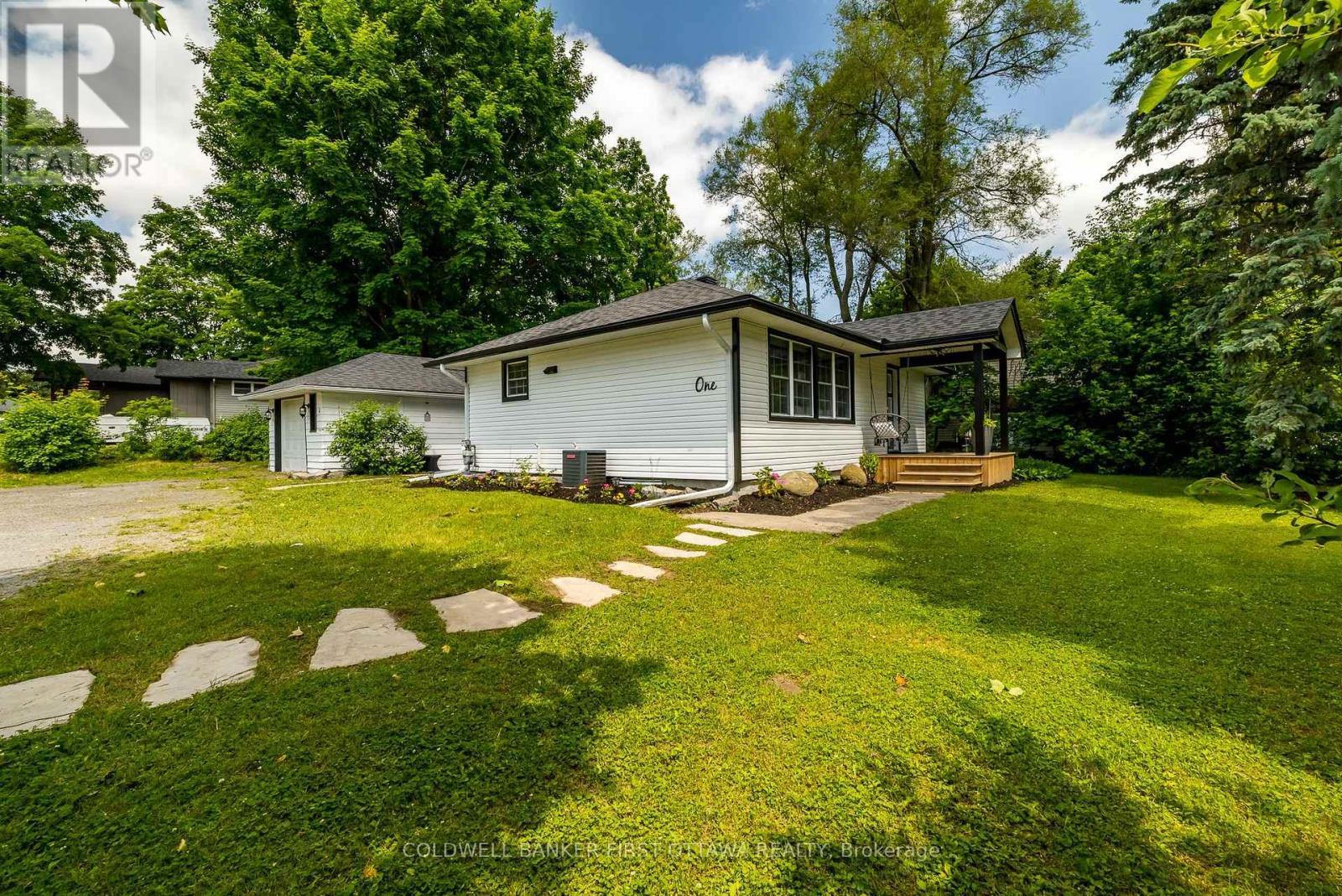 STITTSVILLE, Ontario, K2S 1P8, CA, 2 Bedrooms Bedrooms, ,1 BathroomBathrooms,Residential,For Sale,1907664