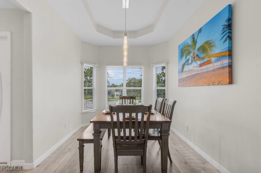 Fort Myers, Florida, 33905, United States, 3 Bedrooms Bedrooms, ,4 BathroomsBathrooms,Residential,For Sale,1997998