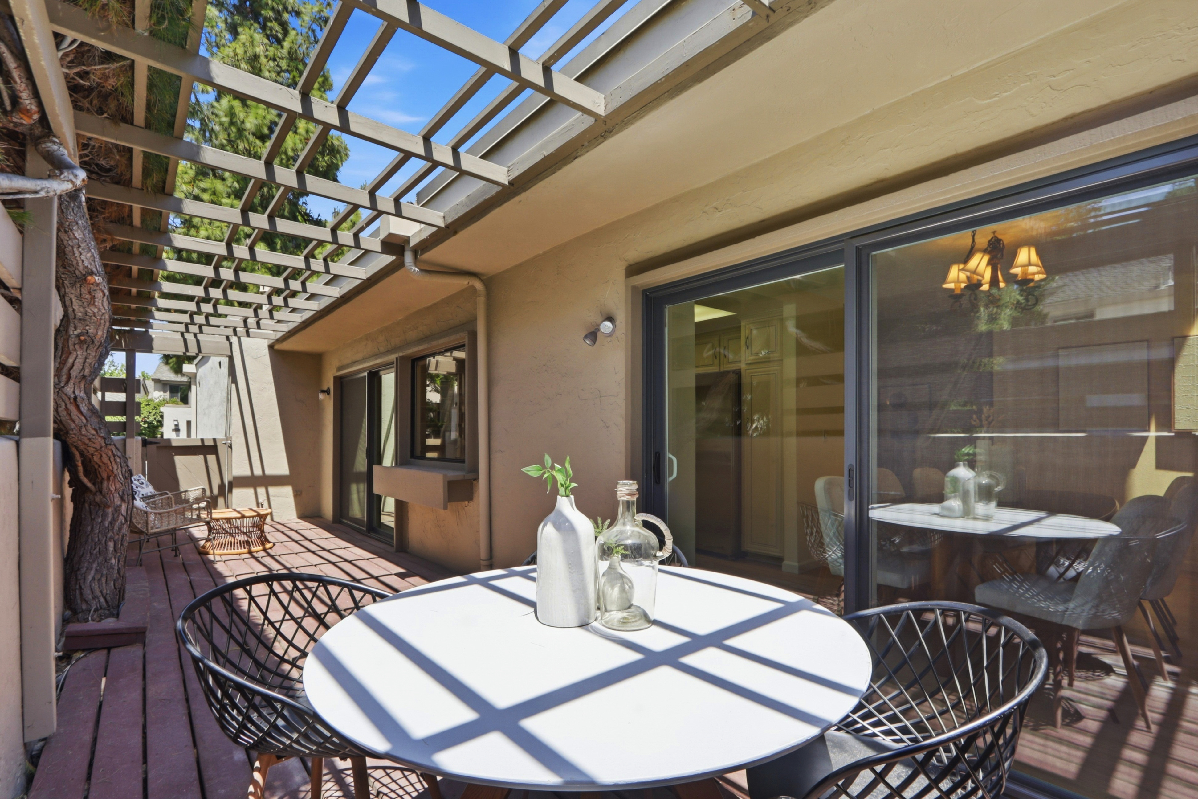  Updated Willow Glen Townhome - 物件實景