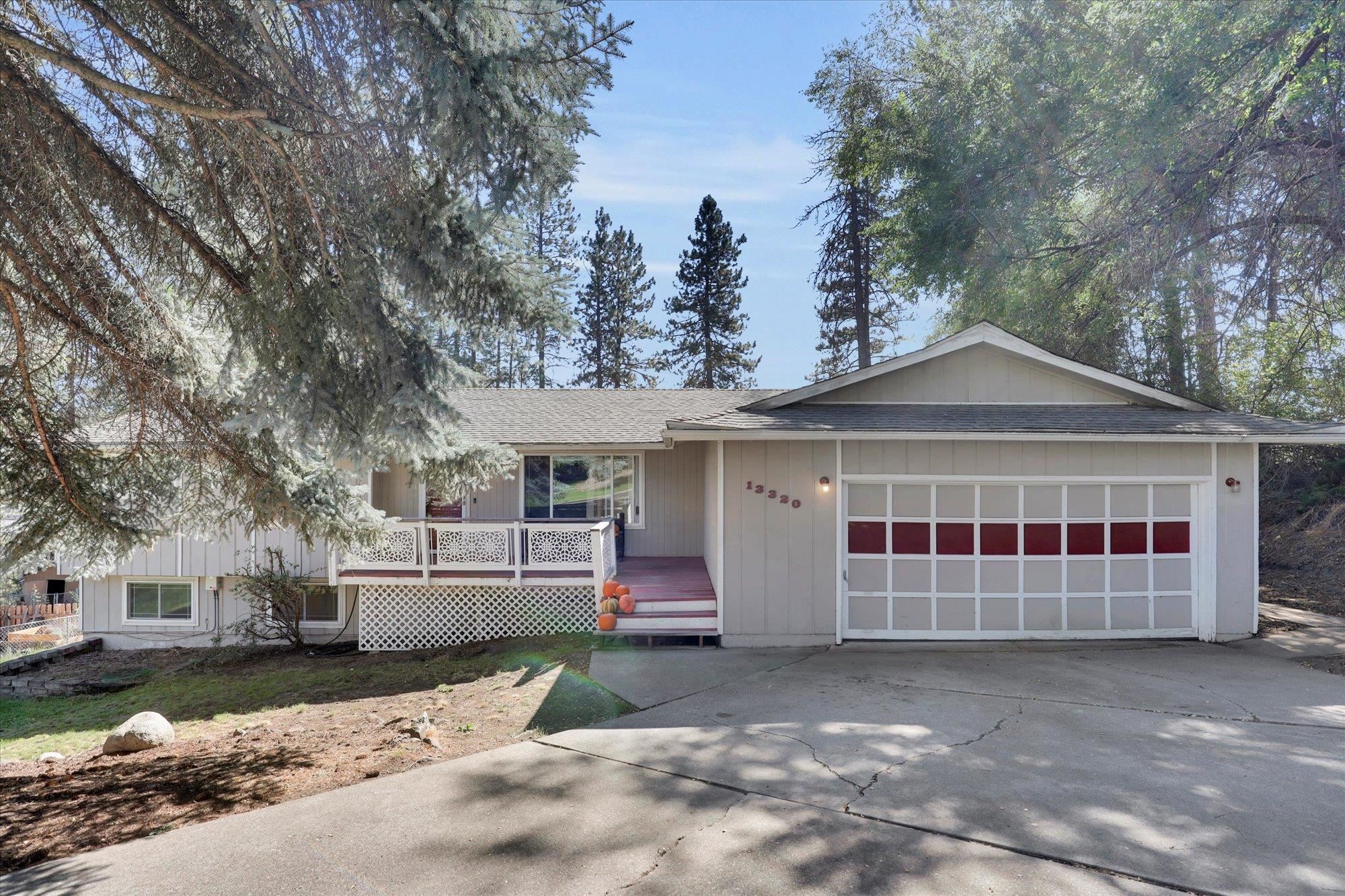 Mead, Washington, 99021, United States, 6 Bedrooms Bedrooms, ,3 BathroomsBathrooms,Residential,For Sale,1958324