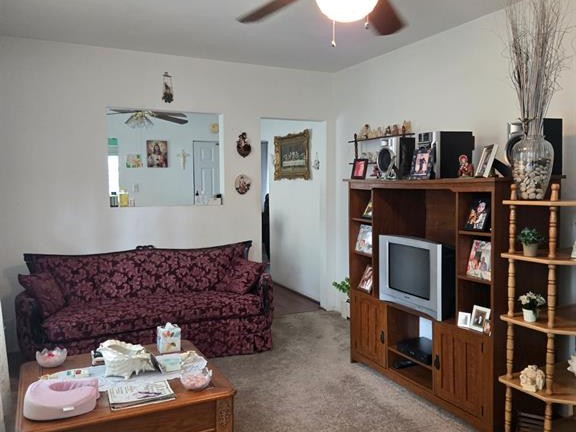 Bergenfield, New Jersey, 07621, United States, 2 Bedrooms Bedrooms, ,2 BathroomsBathrooms,Residential,For Sale,1912846