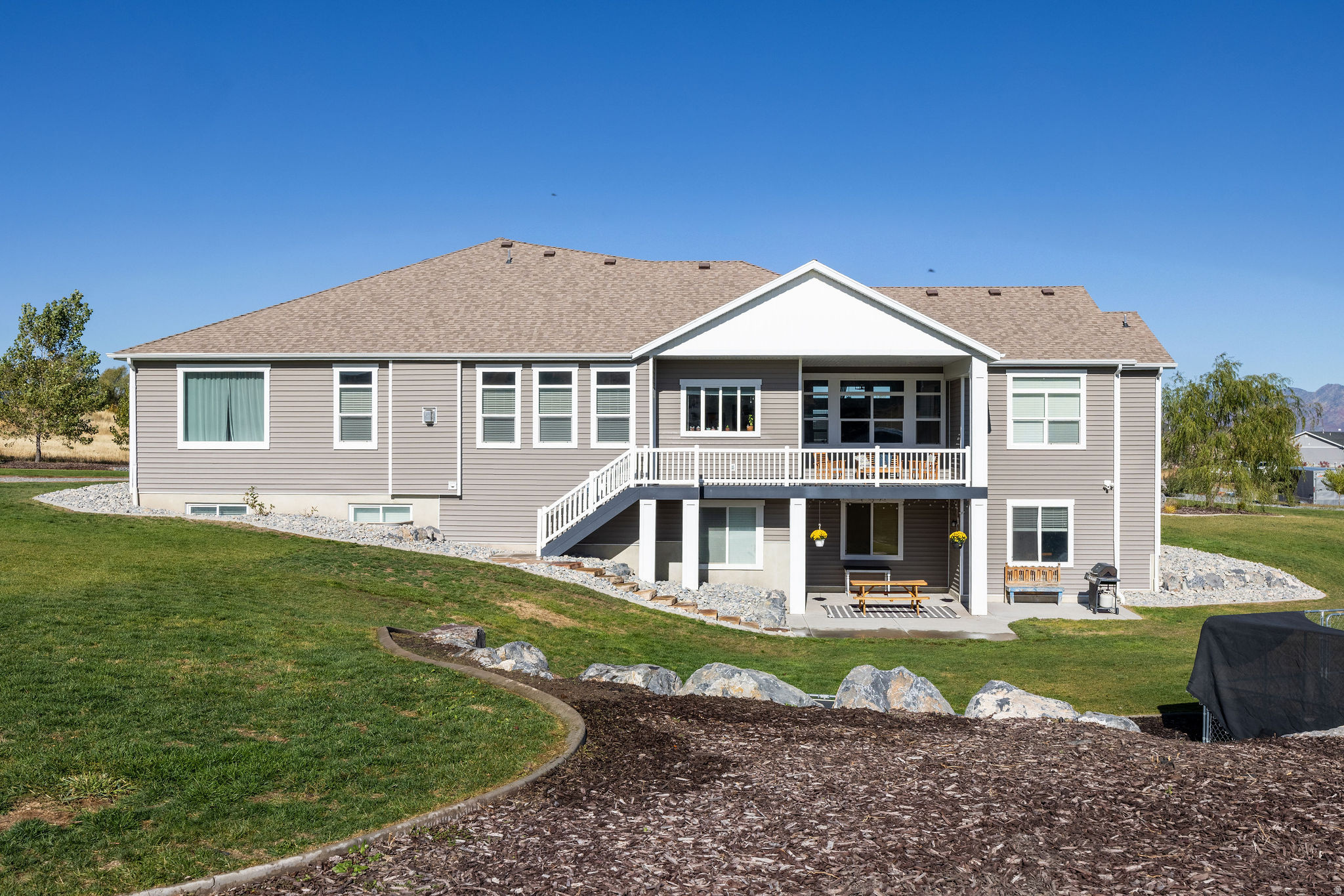 Petersboro, Utah, 84325, United States, 6 Bedrooms Bedrooms, ,3 BathroomsBathrooms,Residential,For Sale,1985666