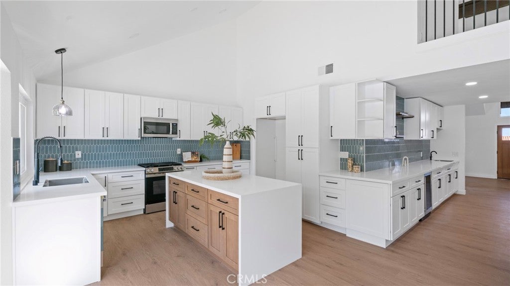 Rancho Cucamonga, California, 91737, United States, 4 Bedrooms Bedrooms, ,3 BathroomsBathrooms,Residential,For Sale,1900913